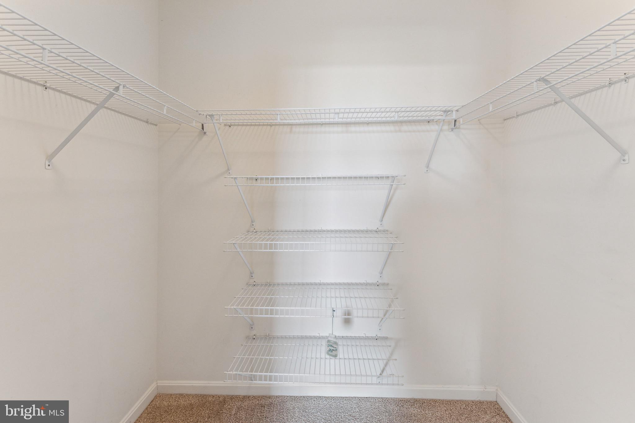 VANTAGE POINT EAST @ LEISURE WORLD - Residential