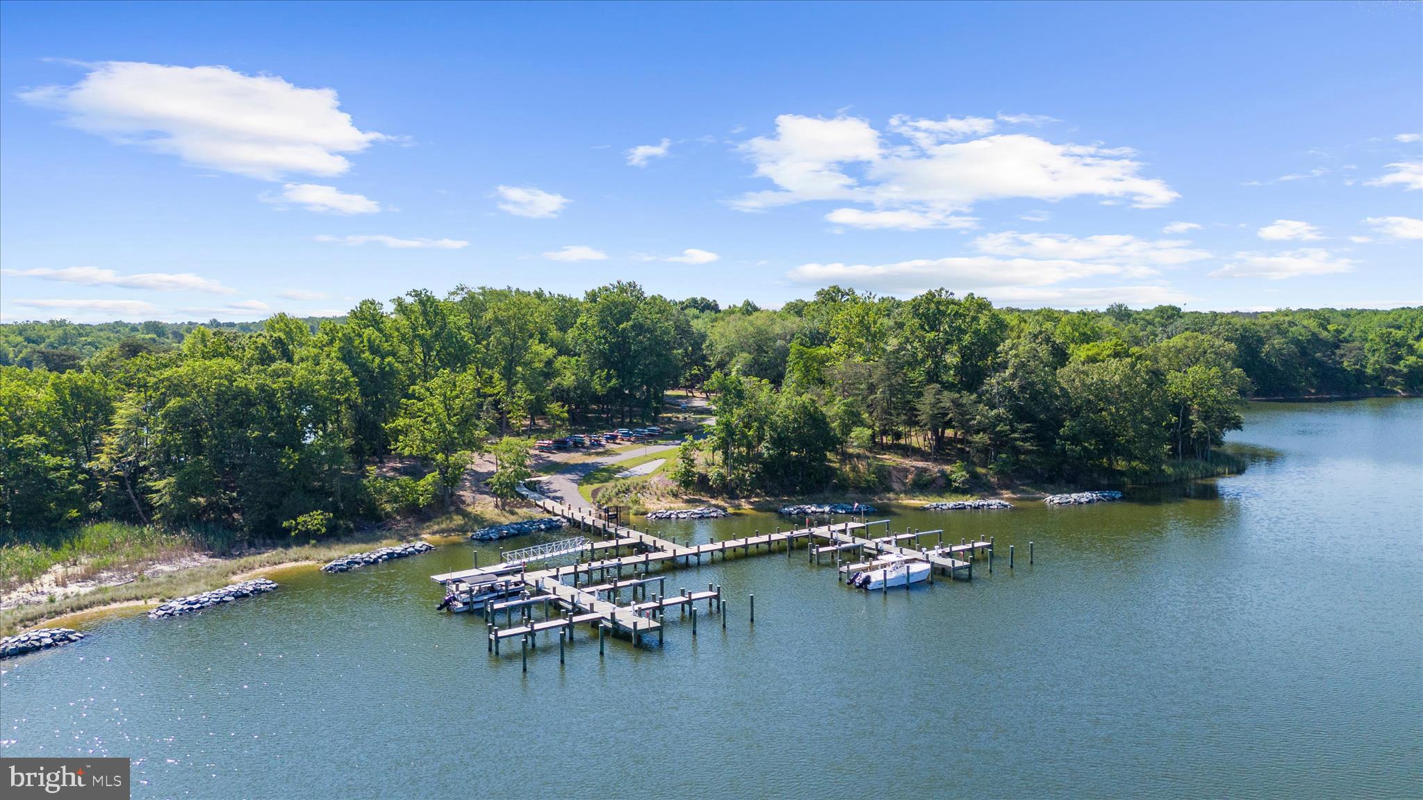 TANYARD SHORES - Residential