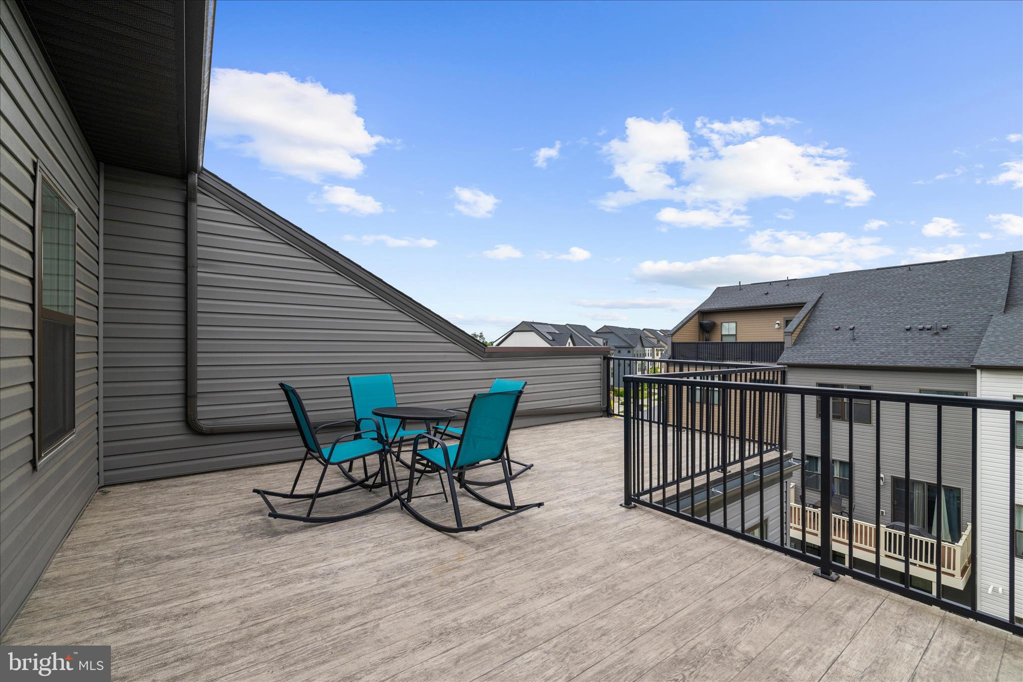 TANYARD SHORES - Residential