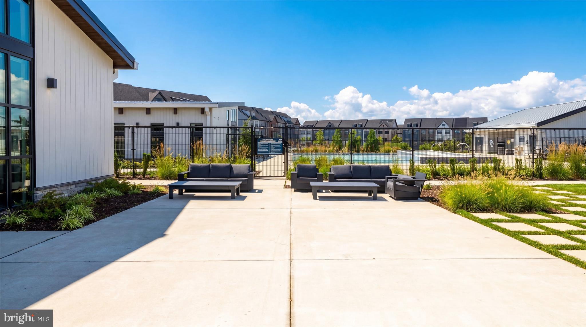 TANYARD SHORES - Residential