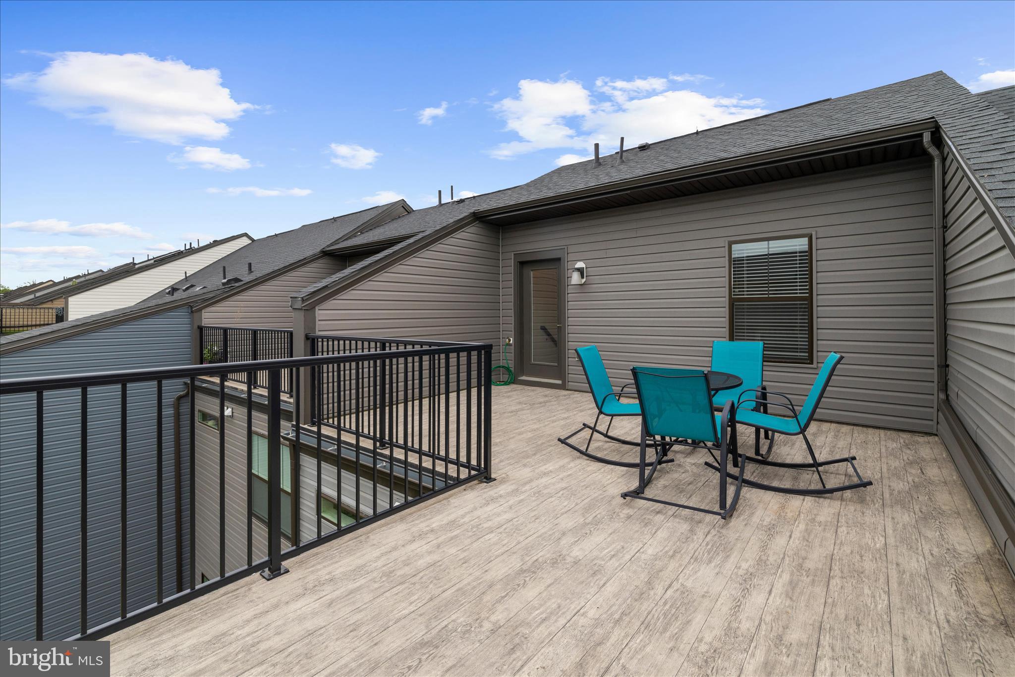 TANYARD SHORES - Residential