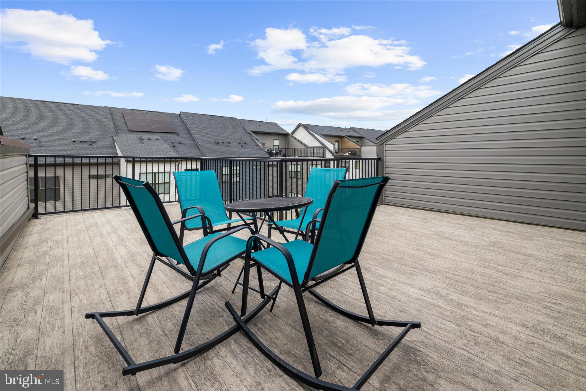 TANYARD SHORES - Residential