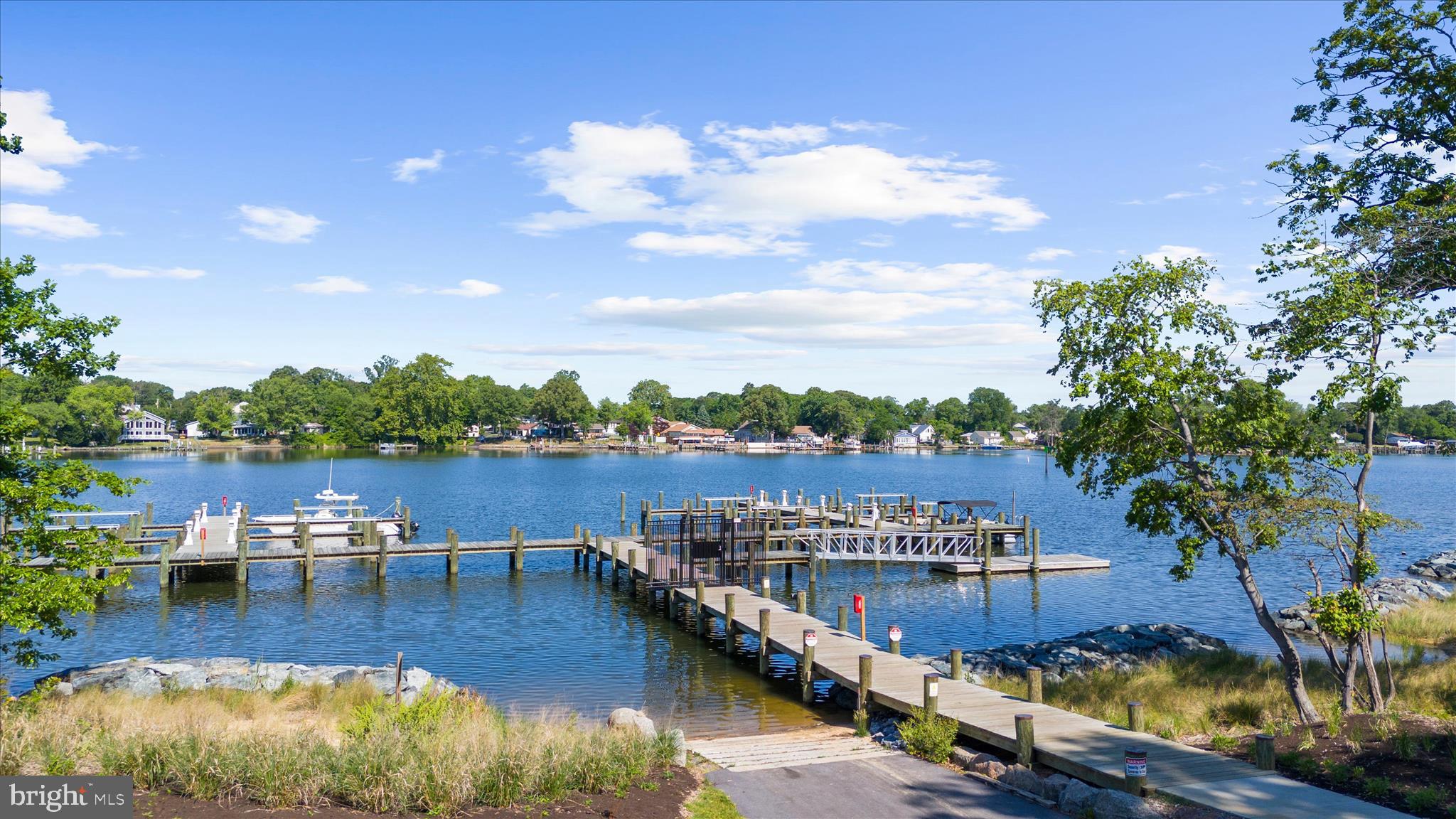 TANYARD SHORES - Residential