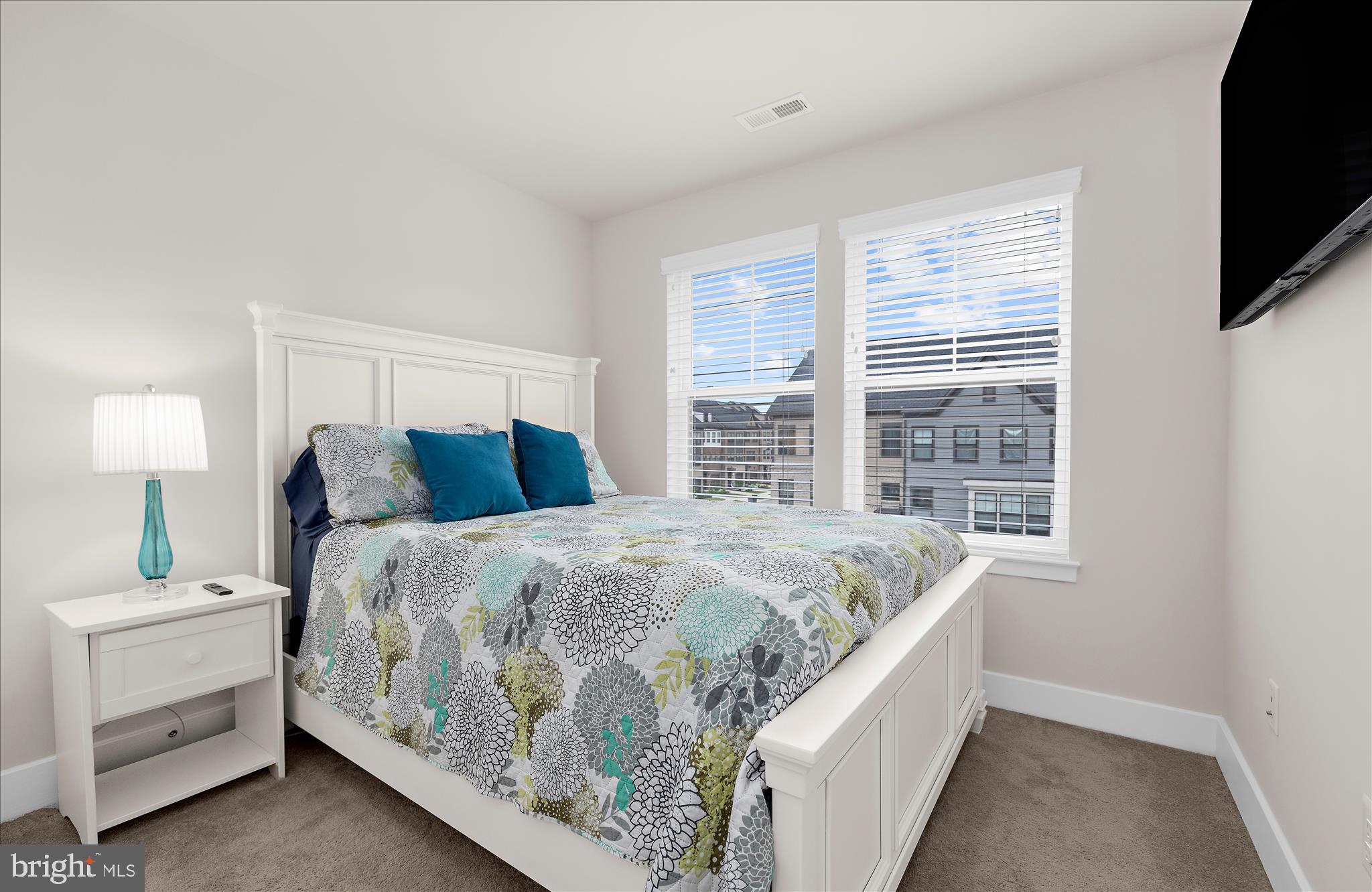 TANYARD SHORES - Residential