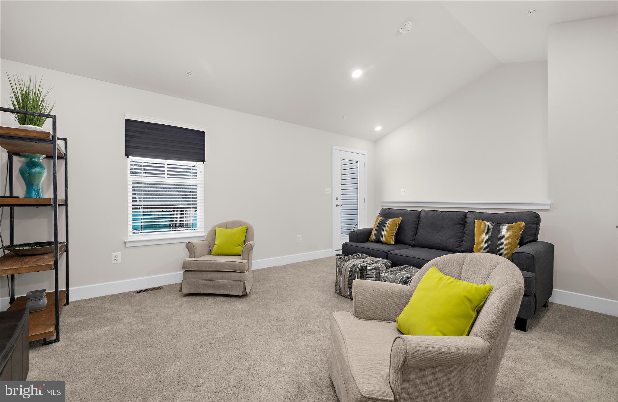 TANYARD SHORES - Residential