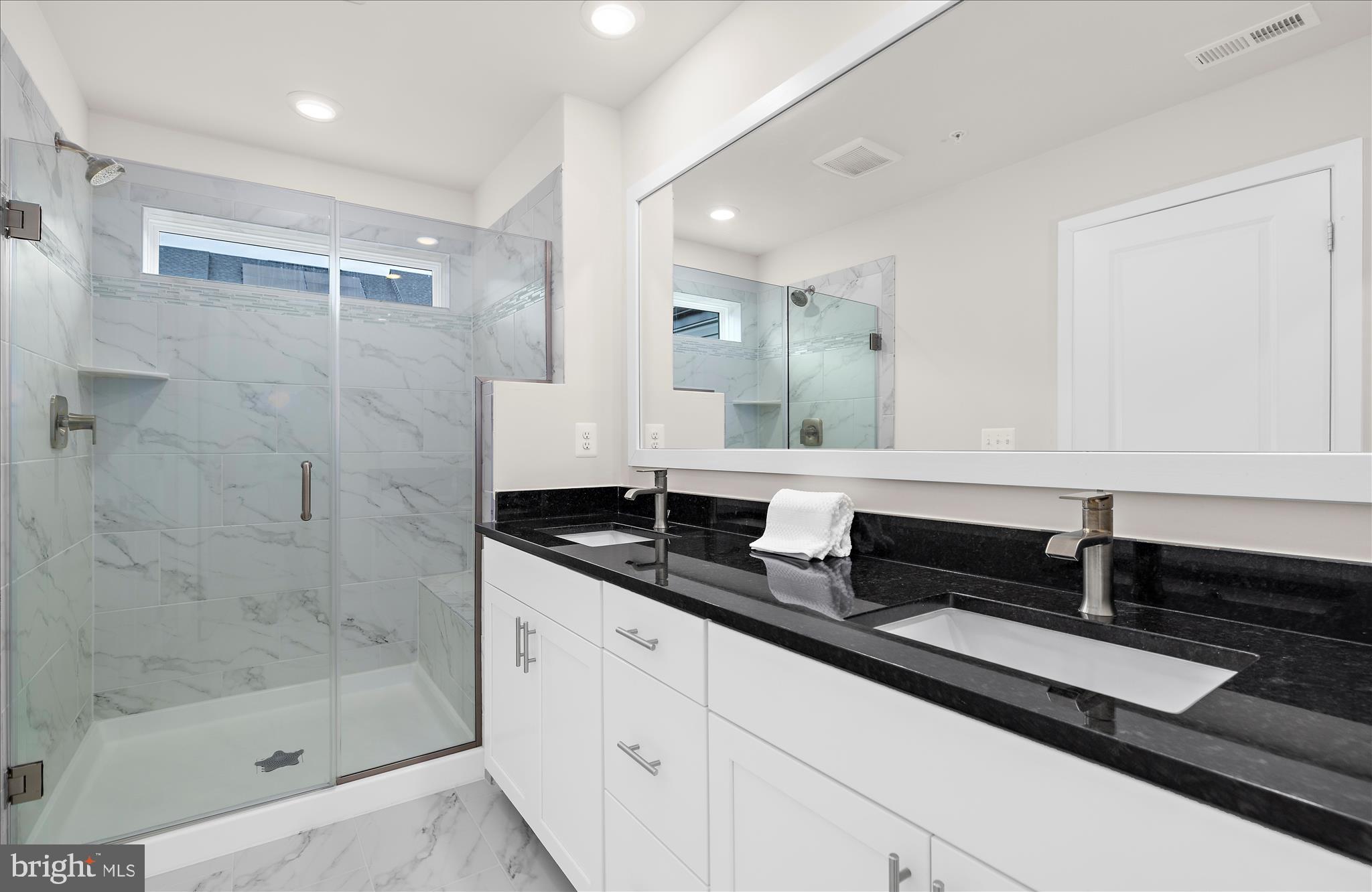 TANYARD SHORES - Residential