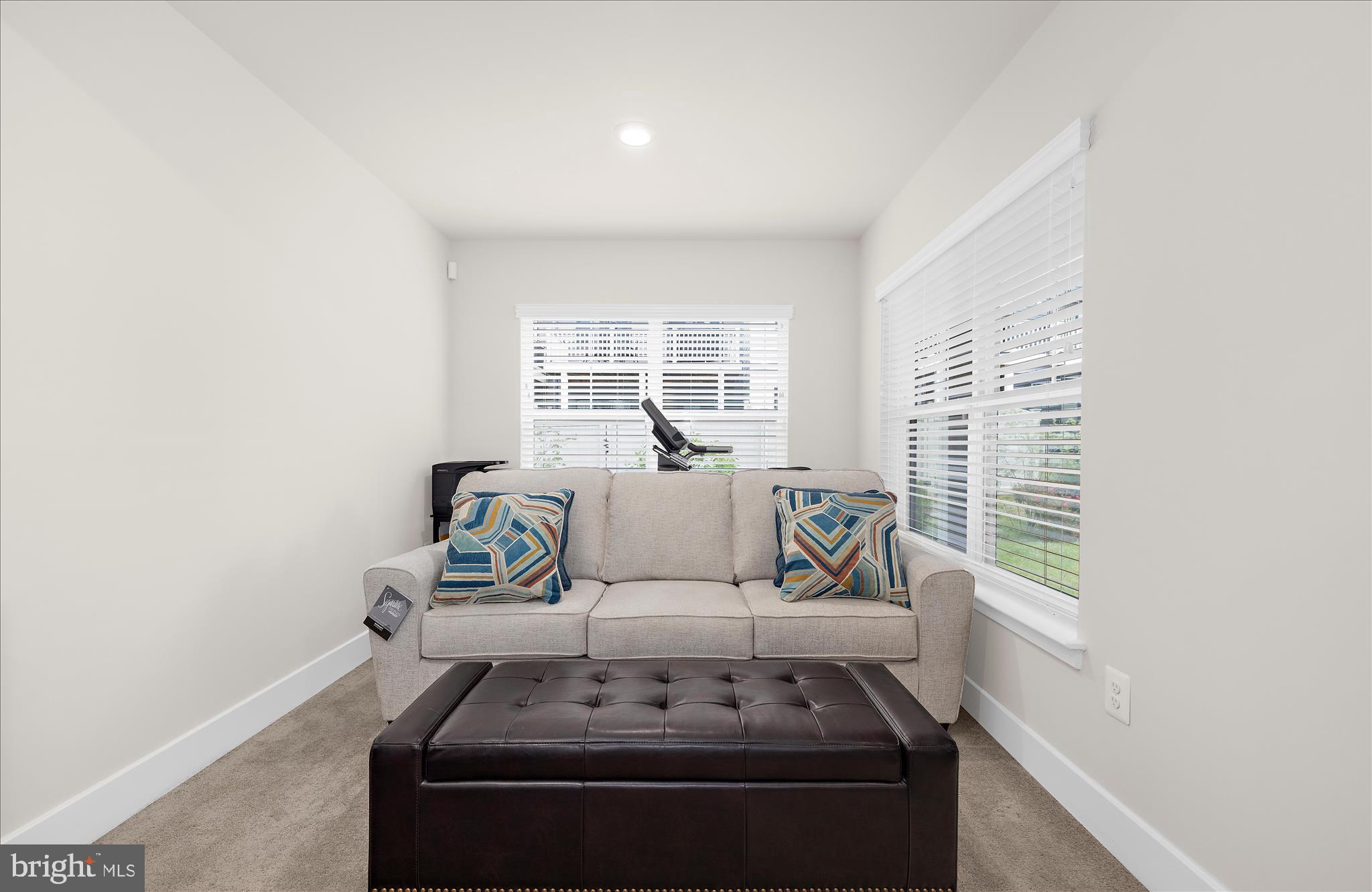 TANYARD SHORES - Residential
