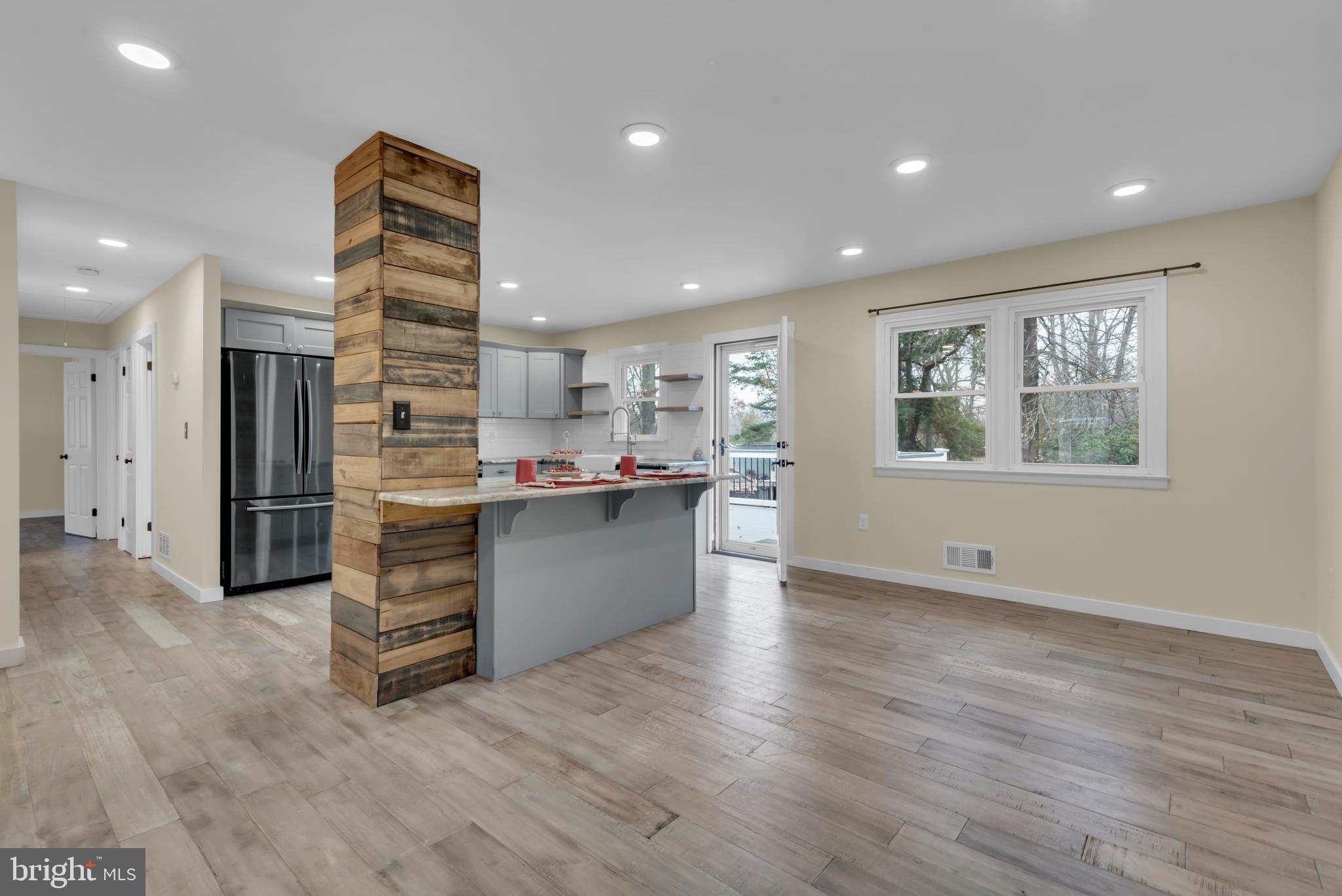 LONG POINT ON THE MAGOTHY - Residential