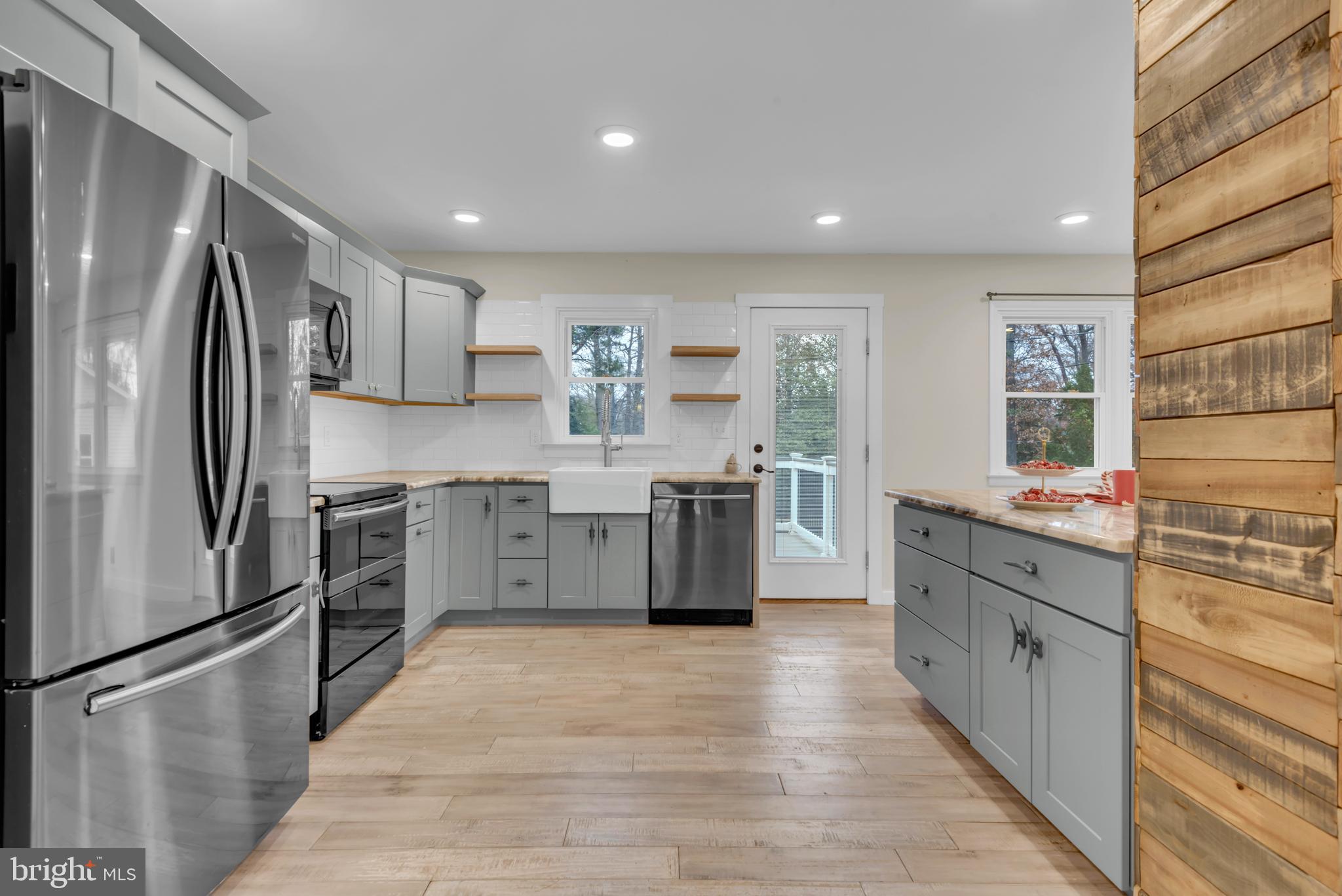 LONG POINT ON THE MAGOTHY - Residential