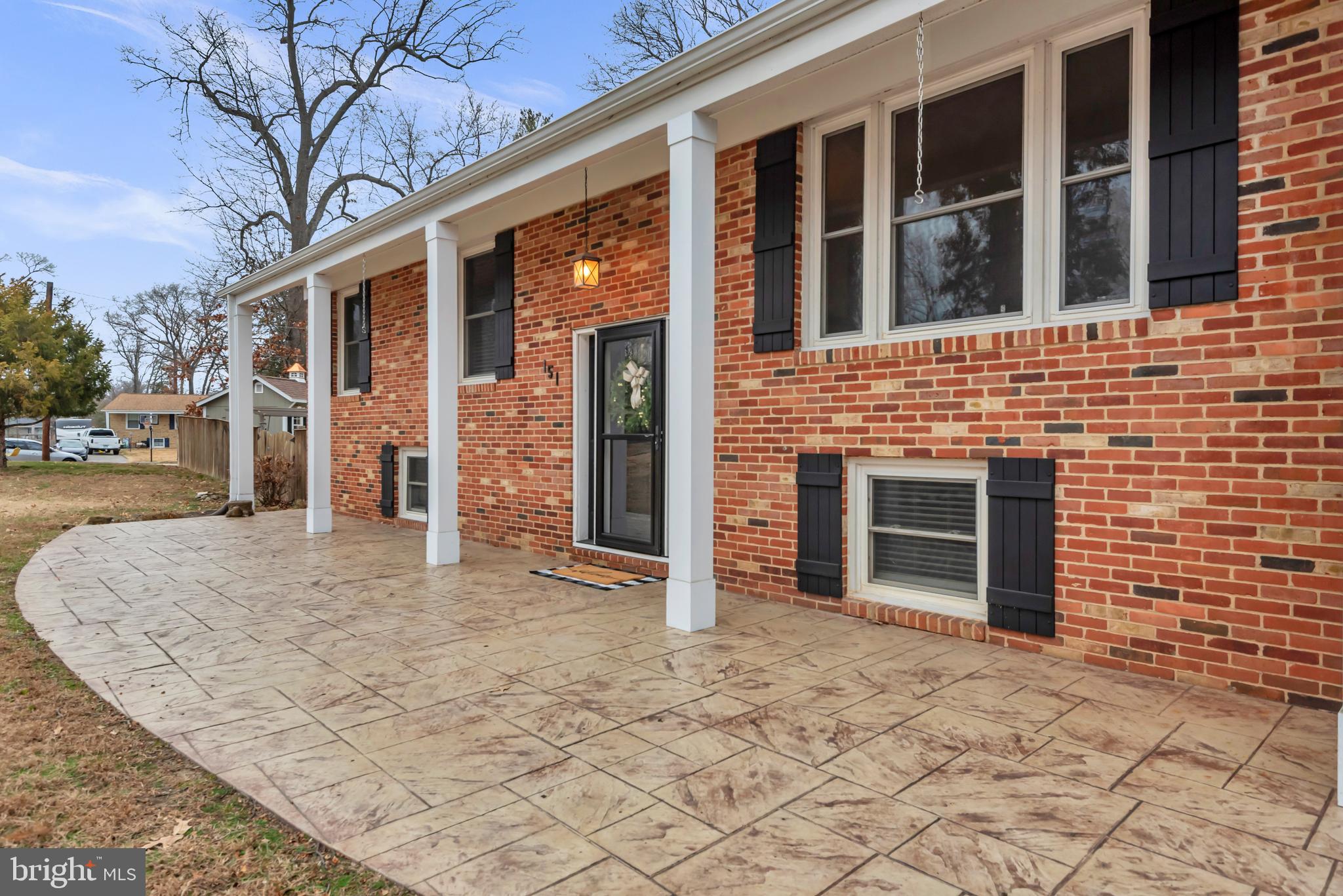 LONG POINT ON THE MAGOTHY - Residential