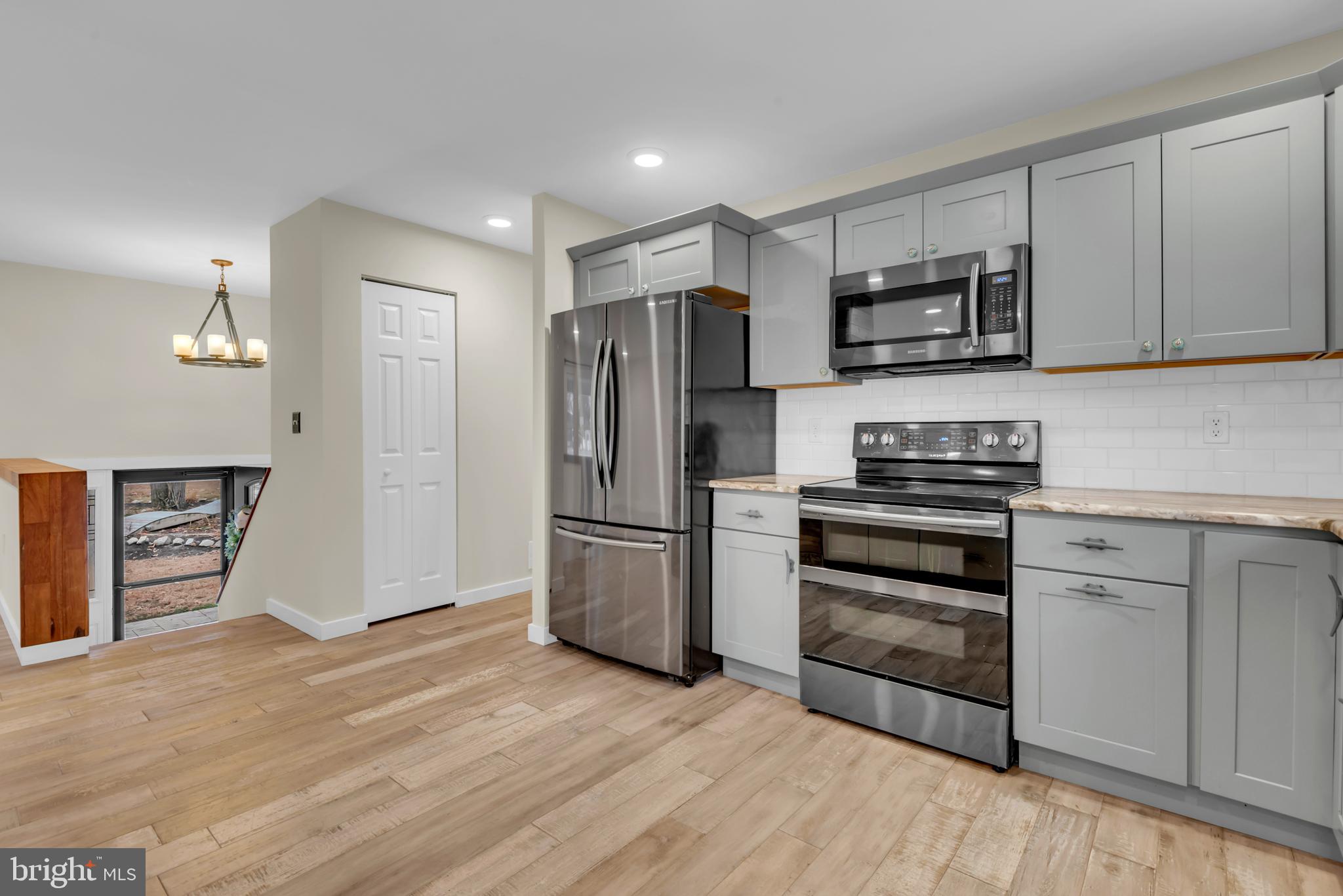 LONG POINT ON THE MAGOTHY - Residential