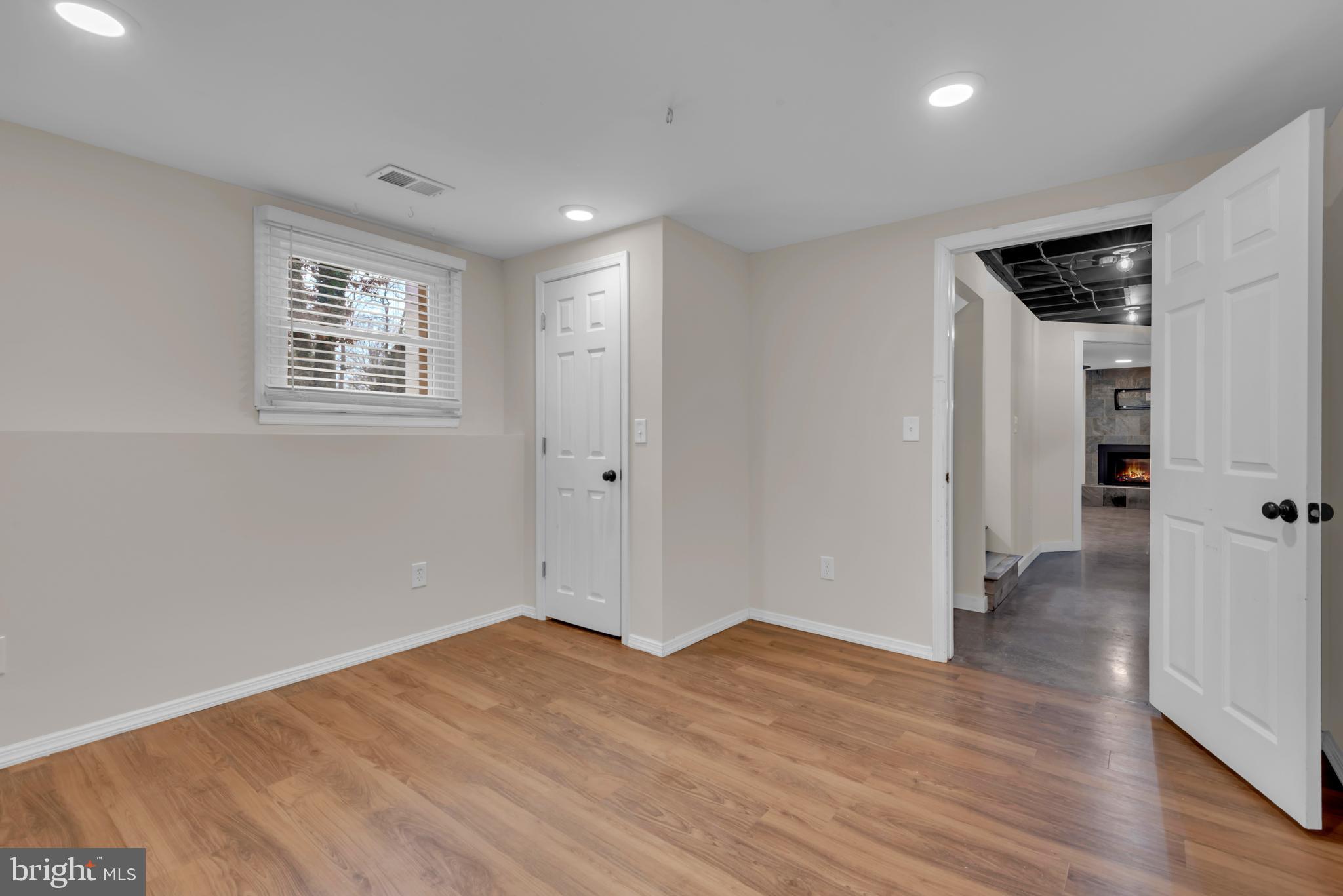 LONG POINT ON THE MAGOTHY - Residential