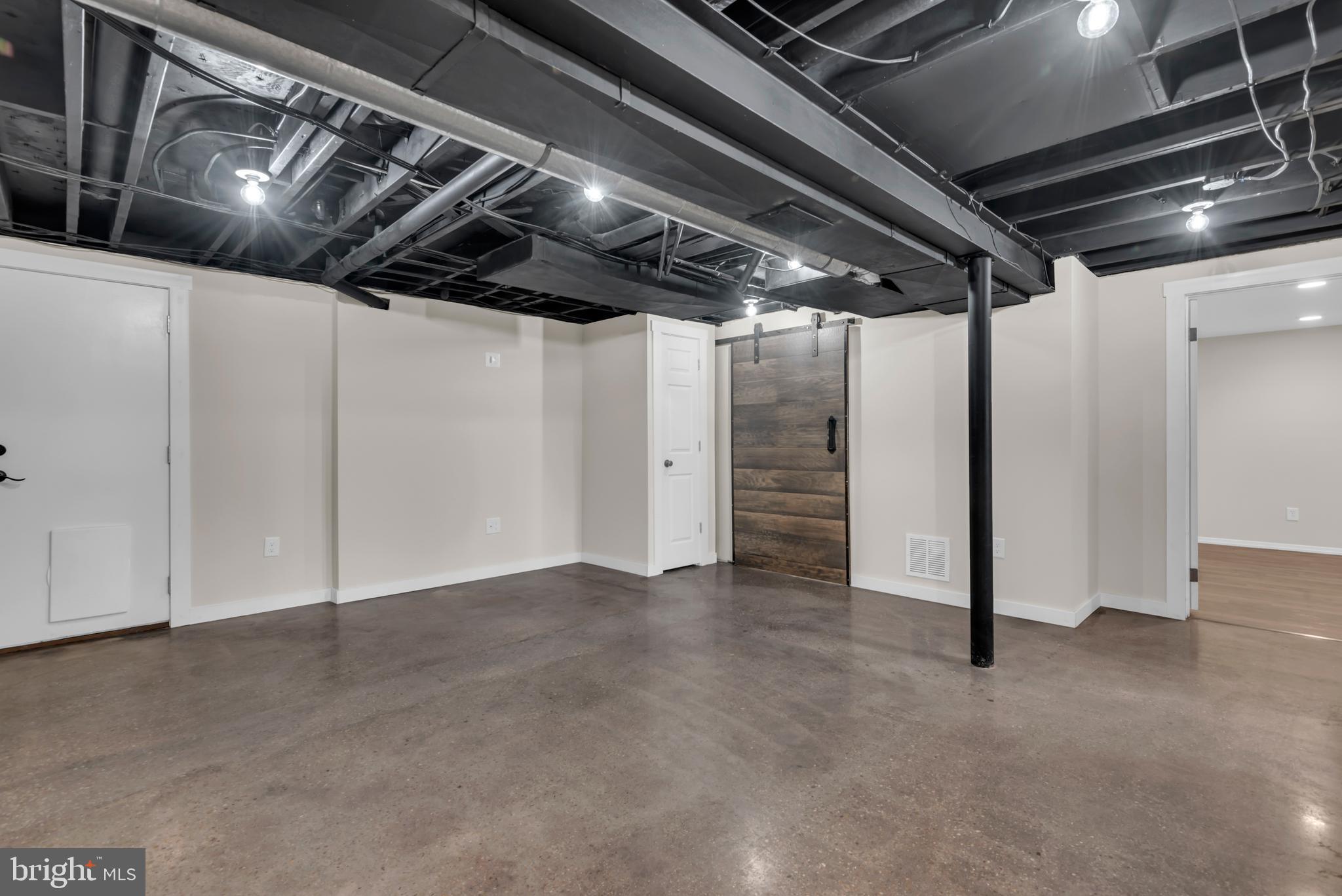 LONG POINT ON THE MAGOTHY - Residential