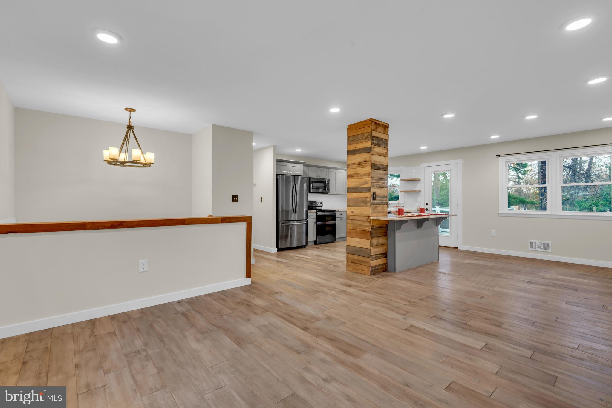 LONG POINT ON THE MAGOTHY - Residential