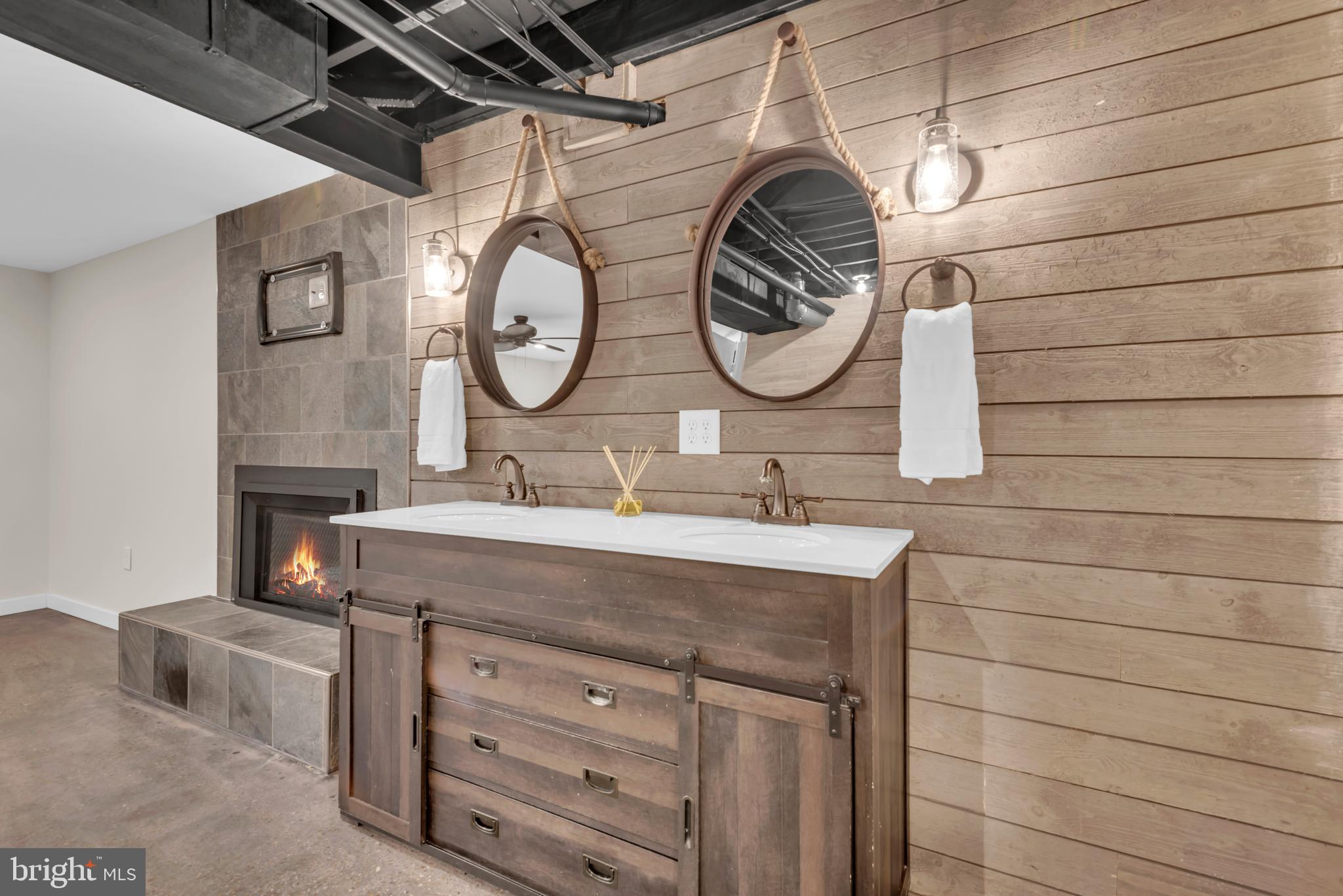 LONG POINT ON THE MAGOTHY - Residential