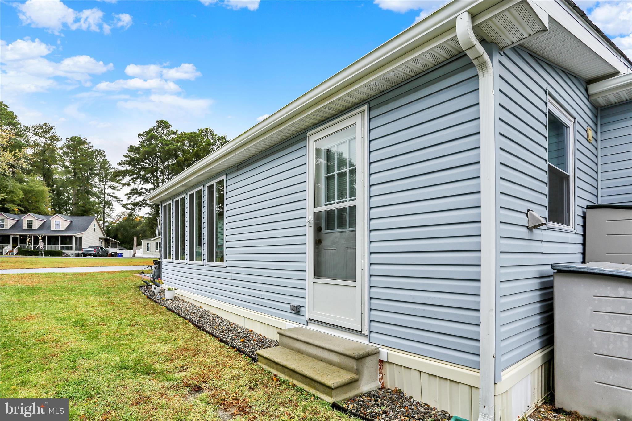 WHITE HOUSE BEACH - Residential