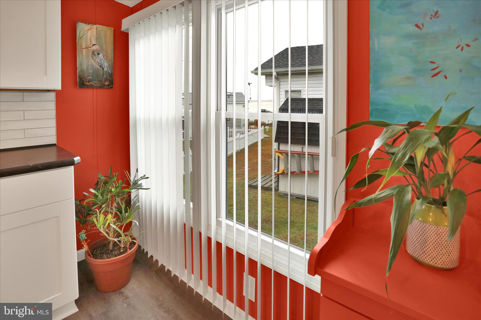 WHITE HOUSE BEACH - Residential