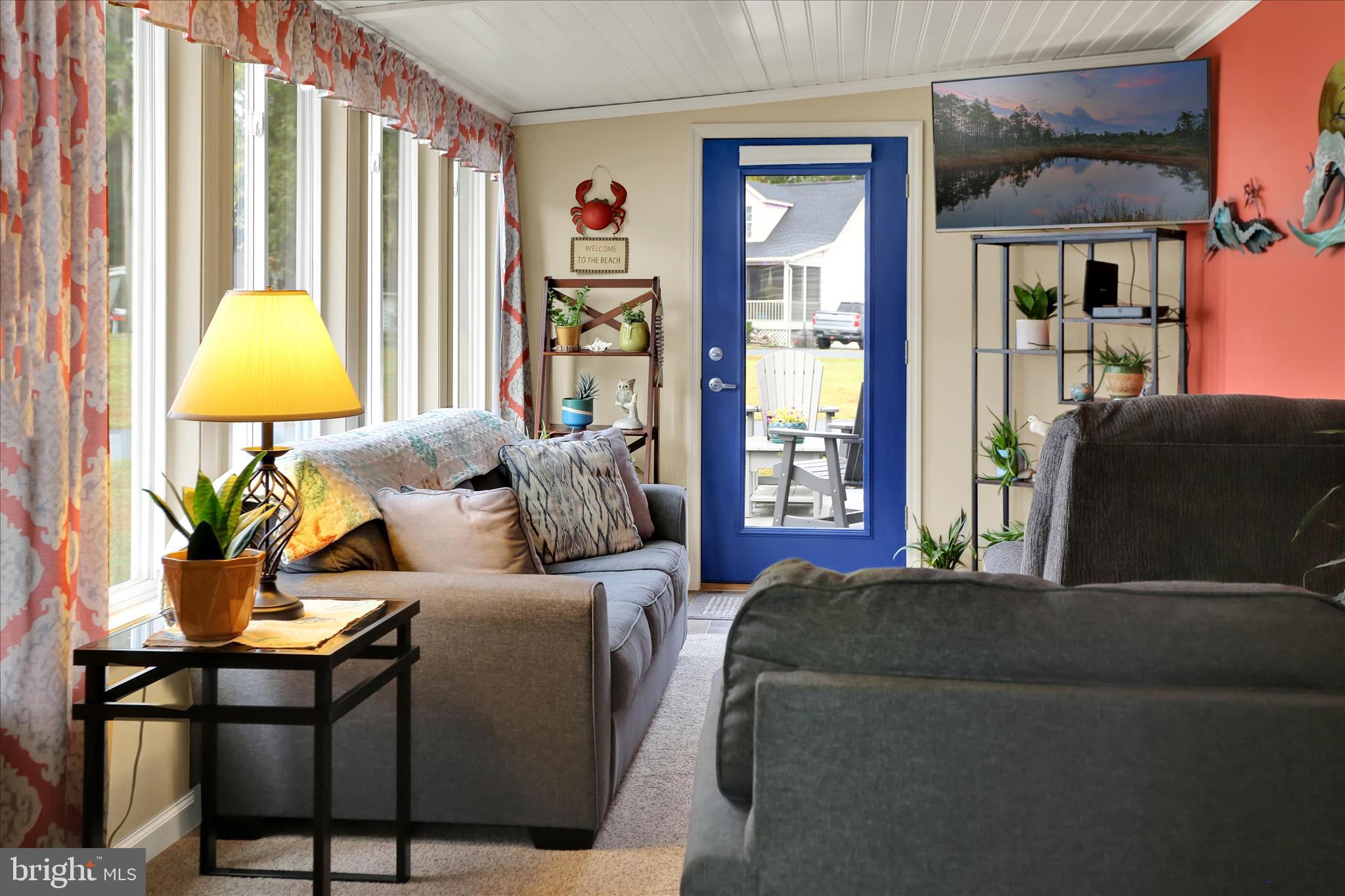 WHITE HOUSE BEACH - Residential