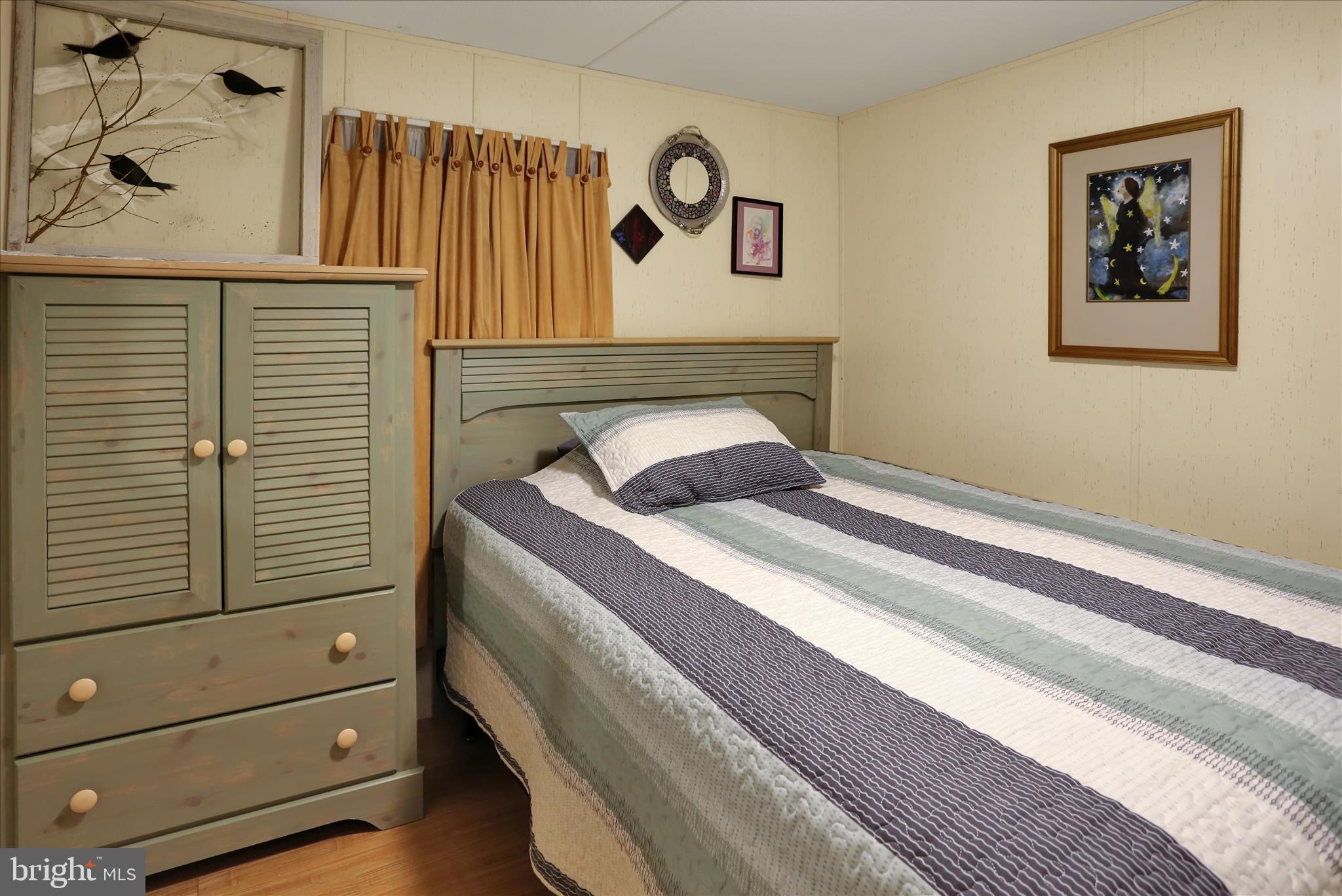 WHITE HOUSE BEACH - Residential