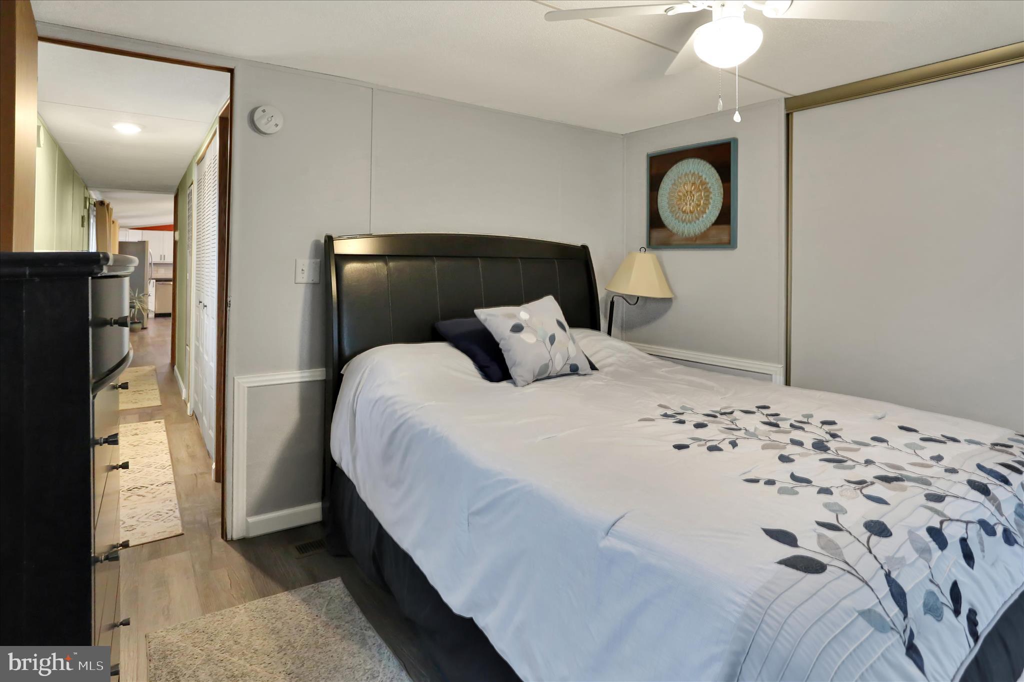 WHITE HOUSE BEACH - Residential