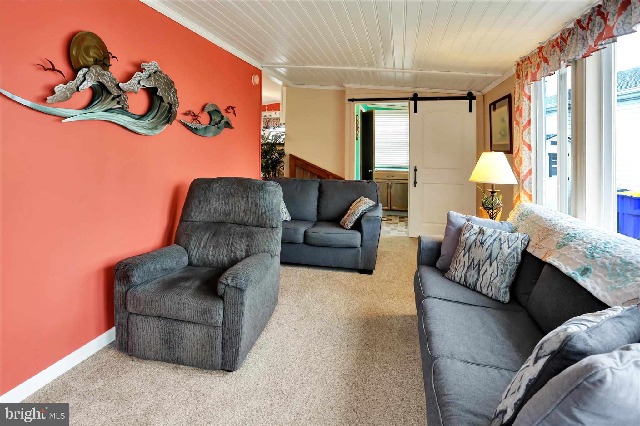 WHITE HOUSE BEACH - Residential