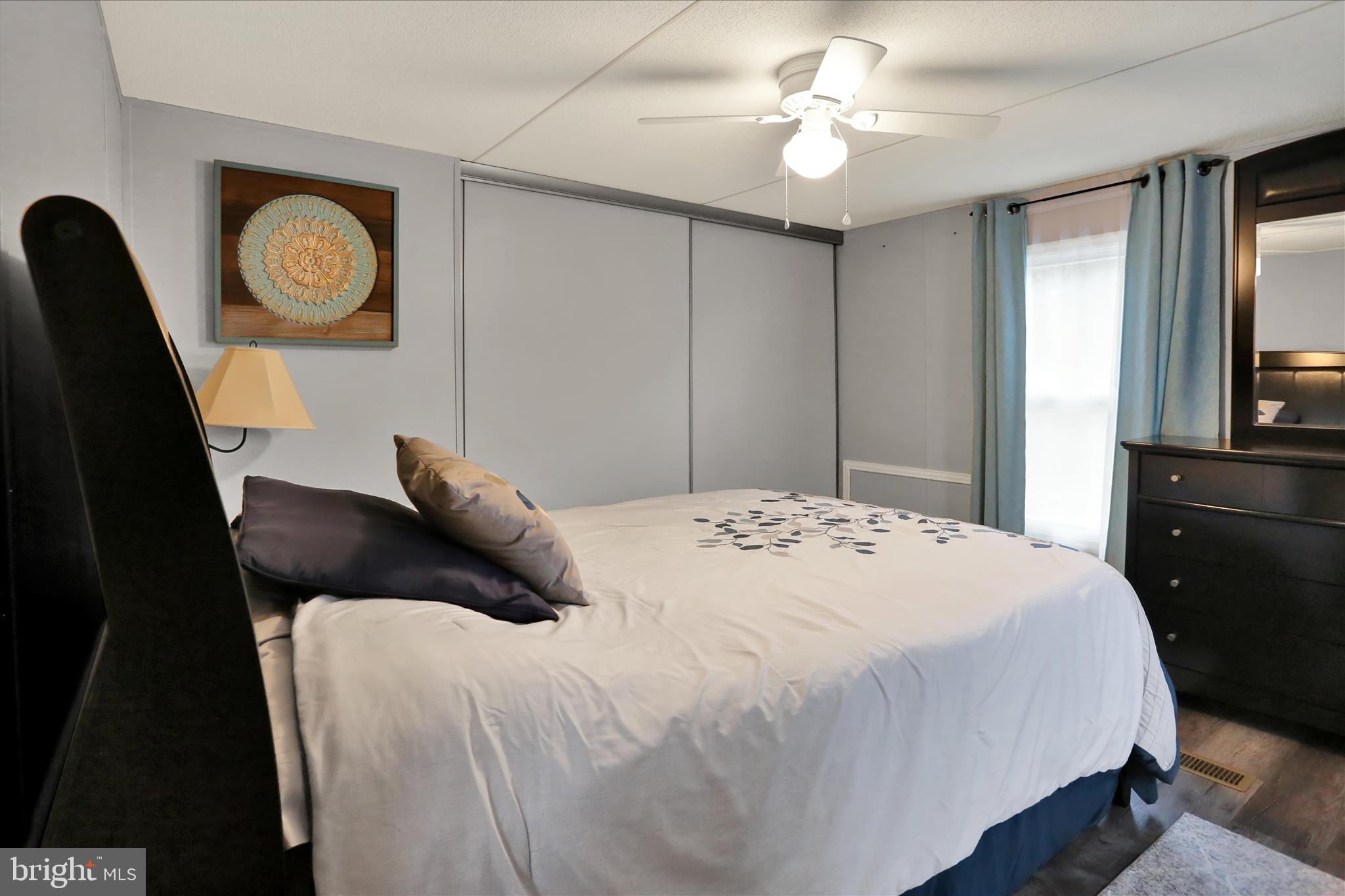 WHITE HOUSE BEACH - Residential