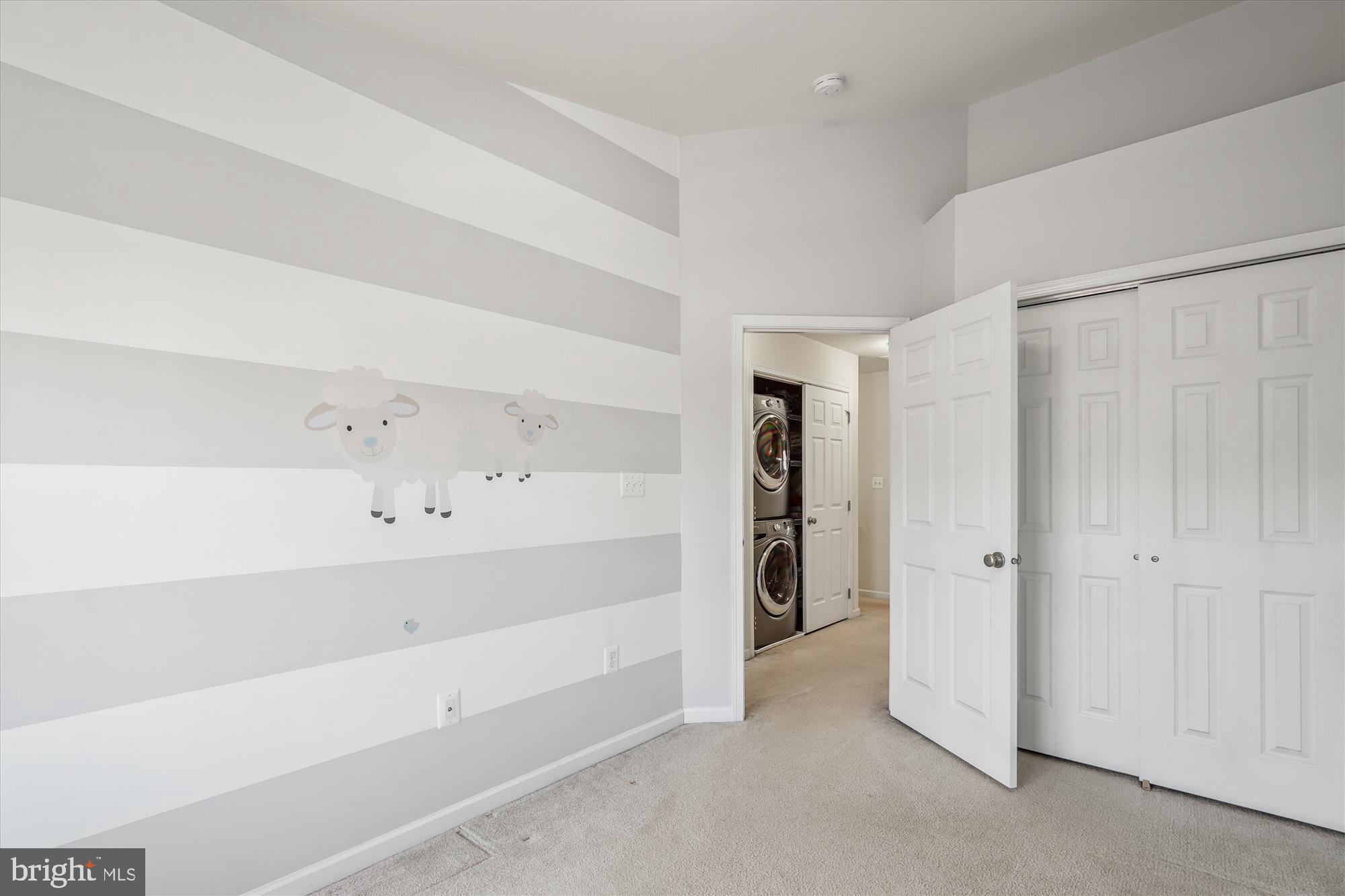 LOUDOUN VALLEY ESTATES 2 - Residential