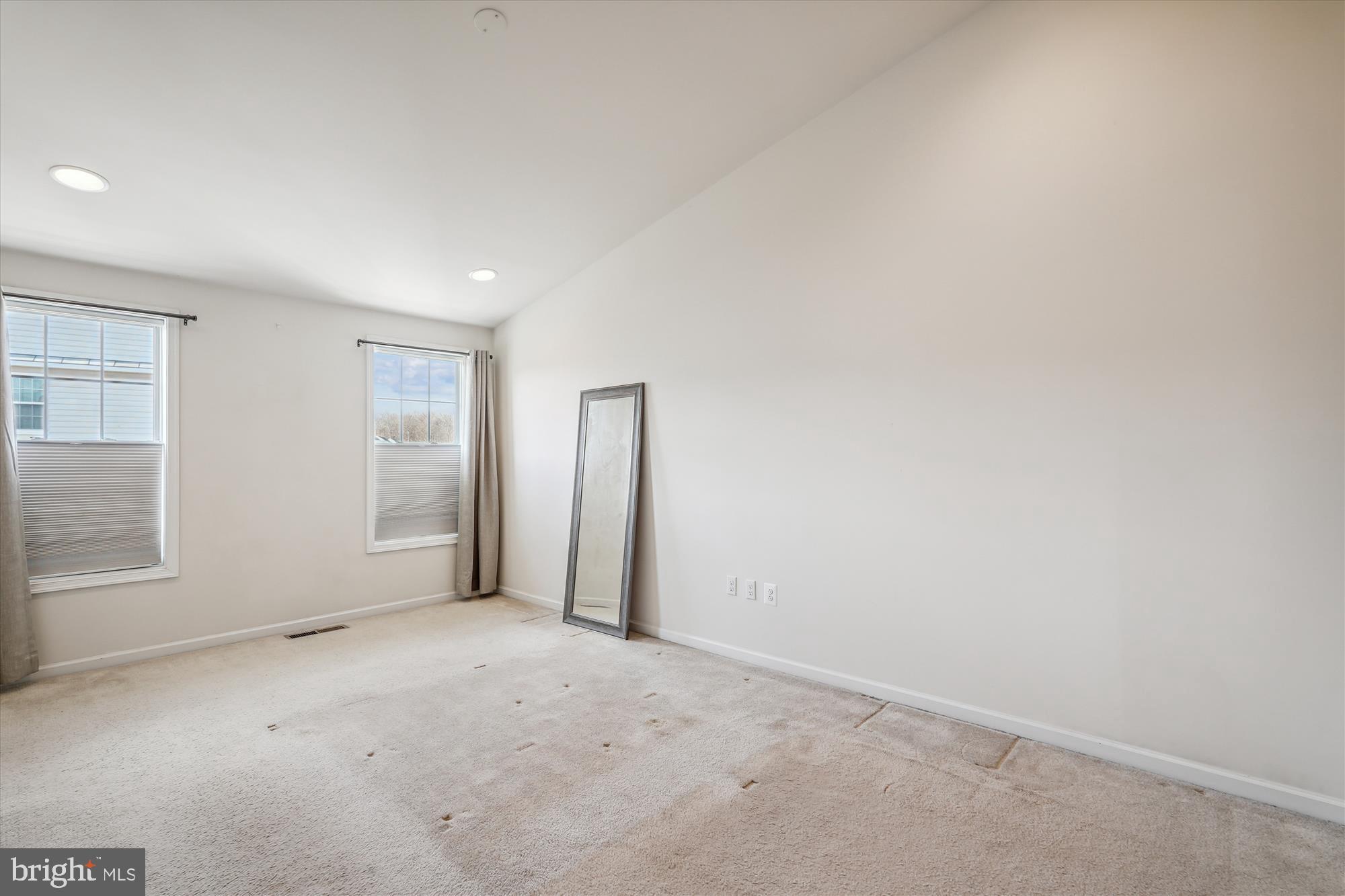 LOUDOUN VALLEY ESTATES 2 - Residential