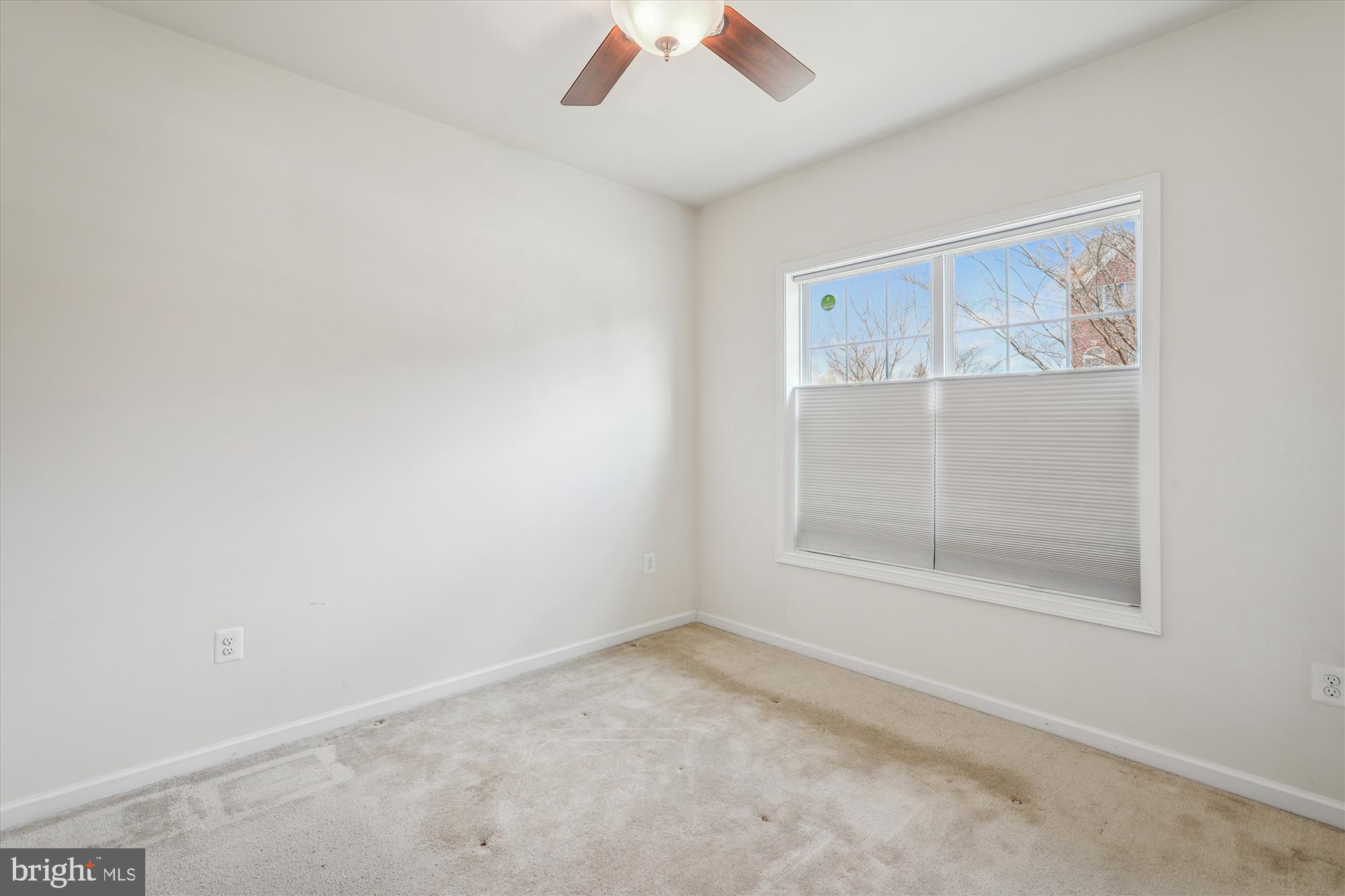 LOUDOUN VALLEY ESTATES 2 - Residential