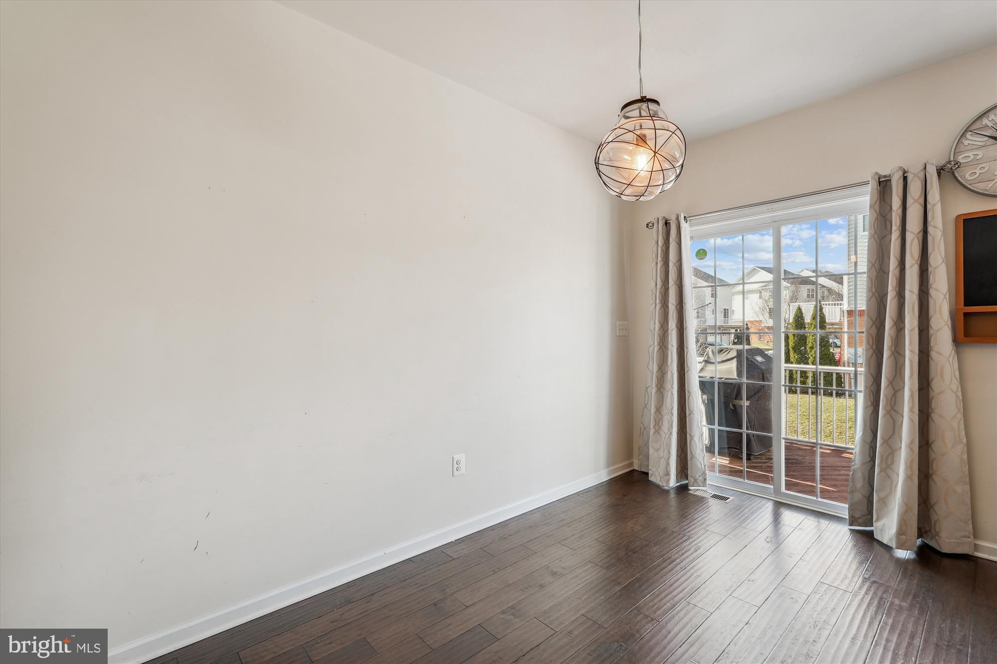 LOUDOUN VALLEY ESTATES 2 - Residential