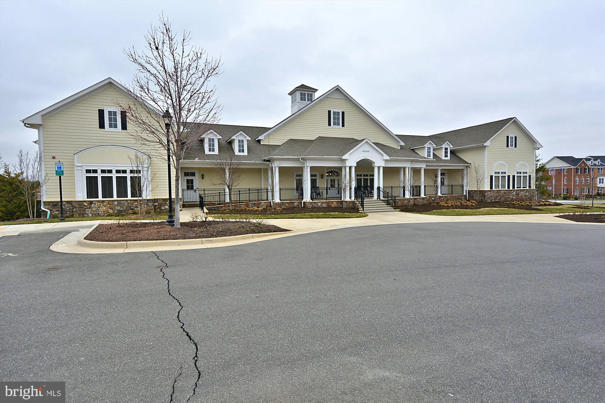 LOUDOUN VALLEY ESTATES 2 - Residential