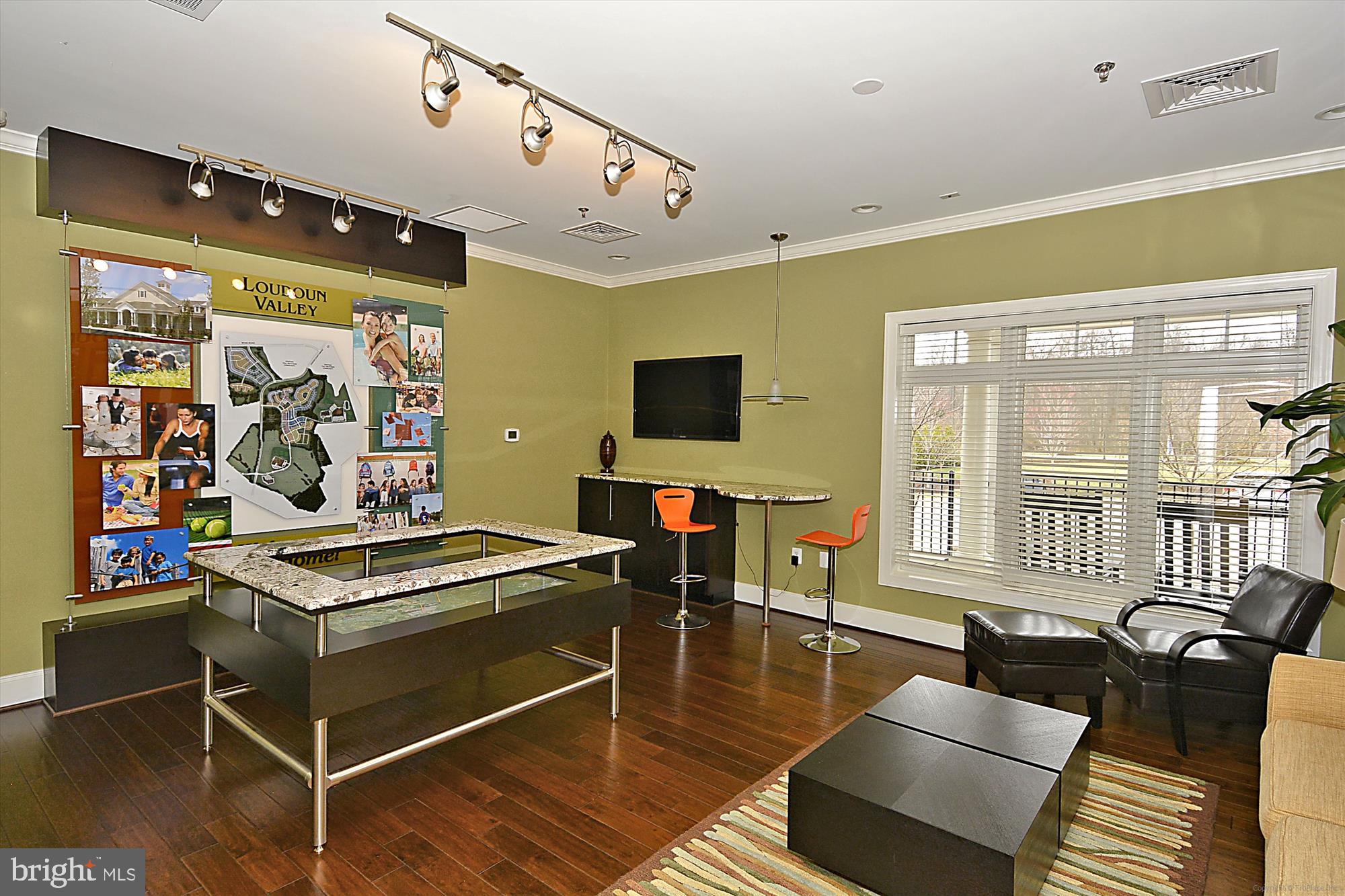 LOUDOUN VALLEY ESTATES 2 - Residential