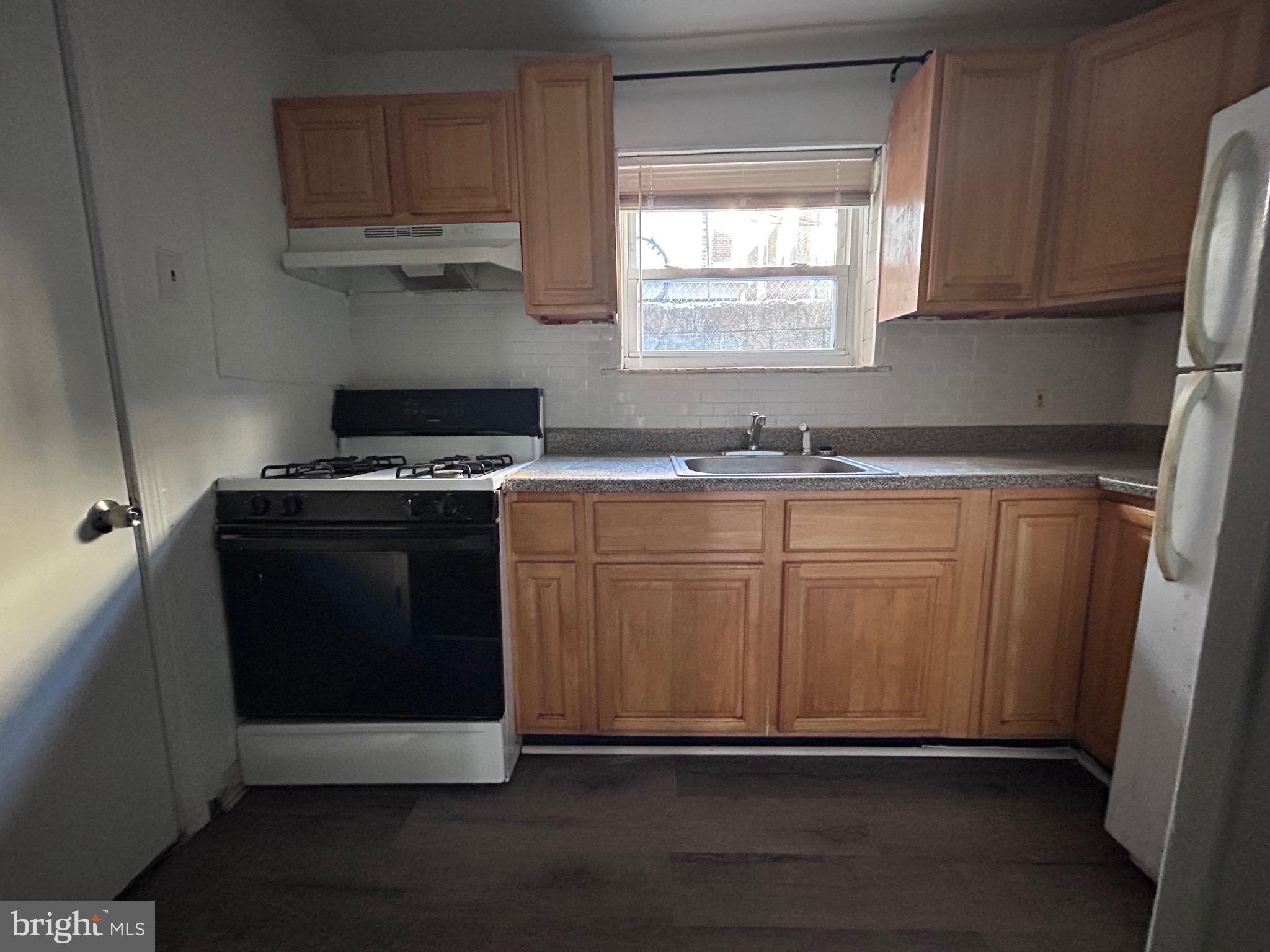 EAST PASSYUNK CROSSING - Residential