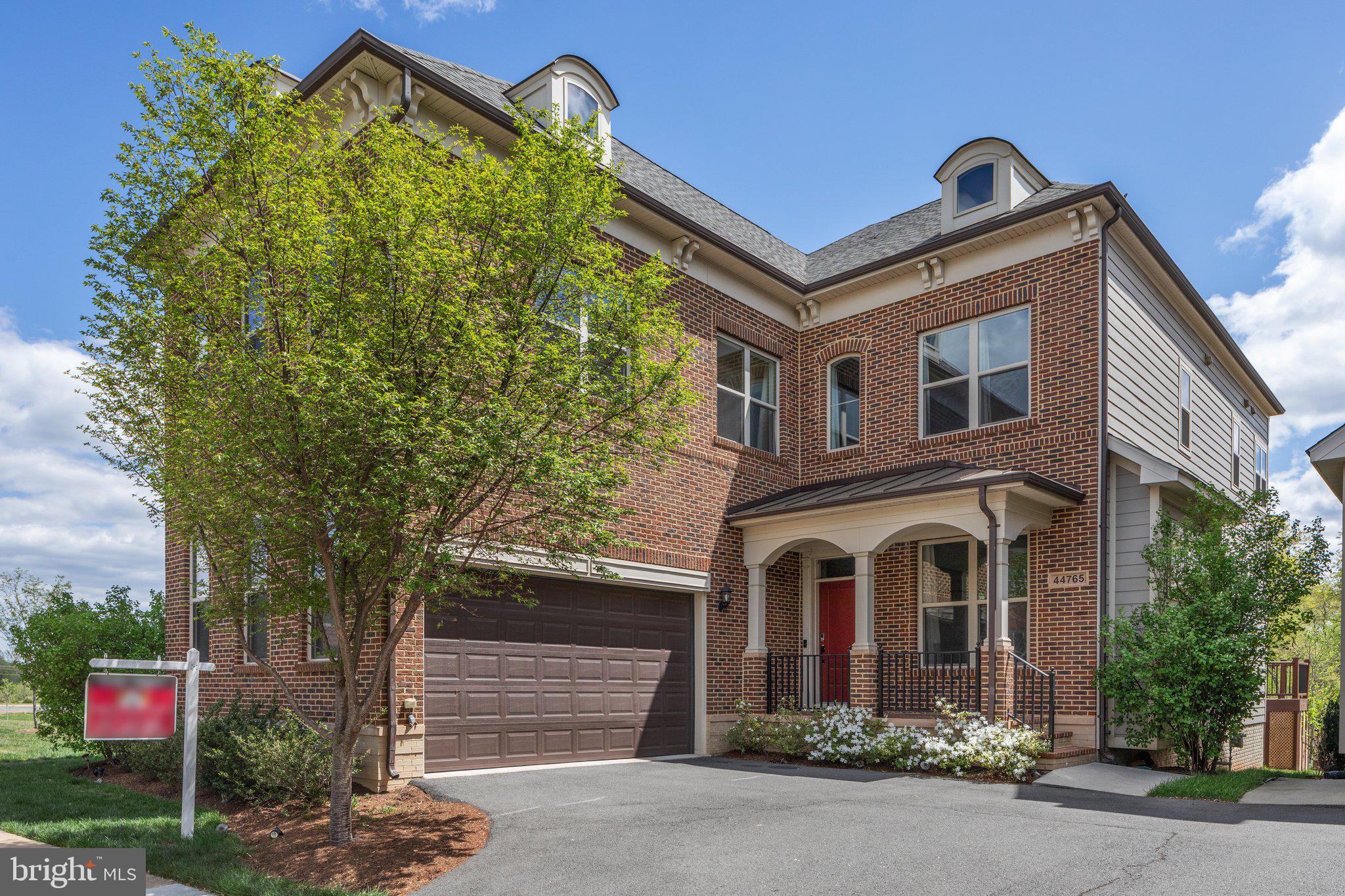 ONE LOUDOUN LAND BAY B - Residential Lease