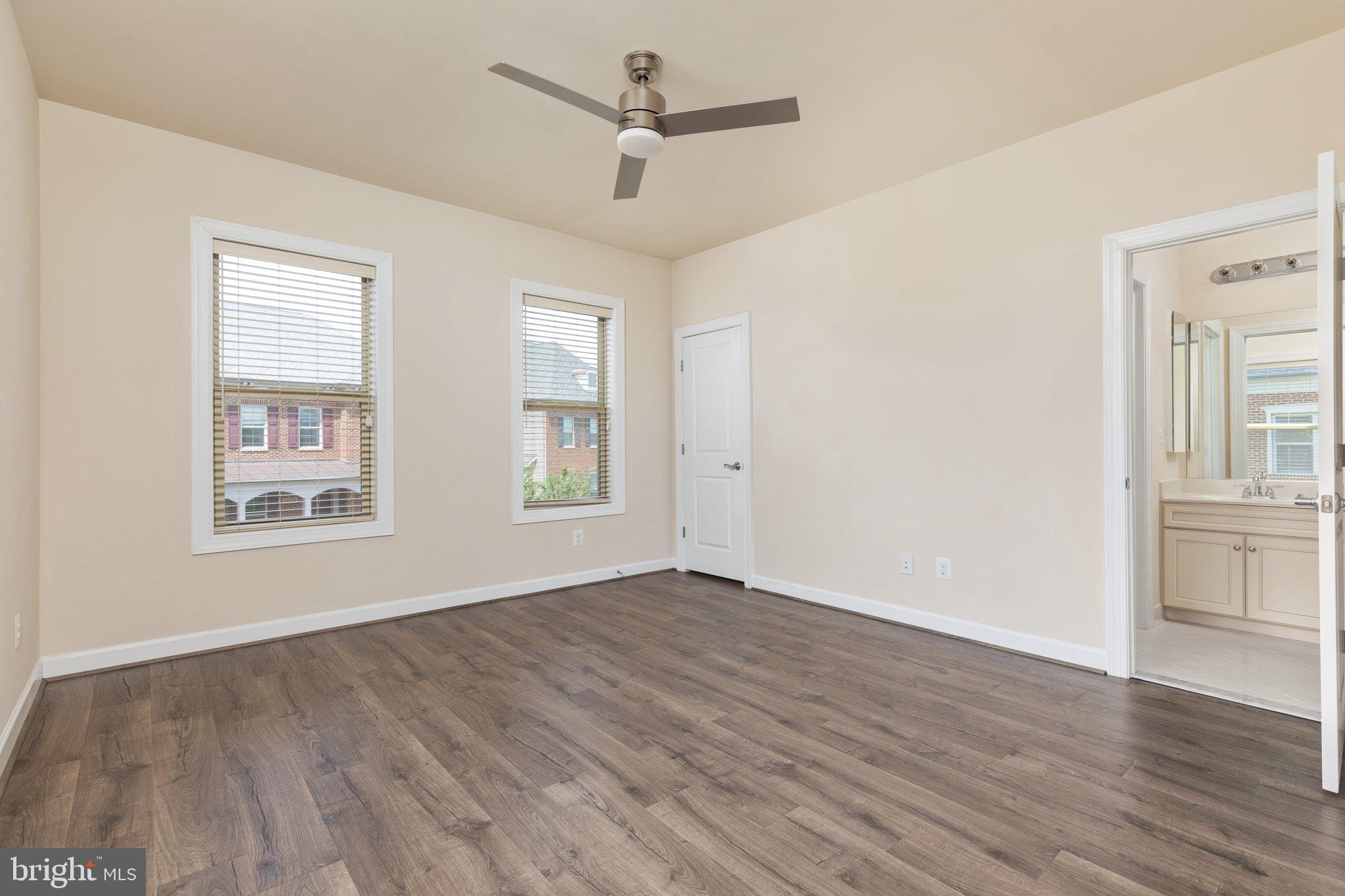 ONE LOUDOUN LAND BAY B - Residential Lease