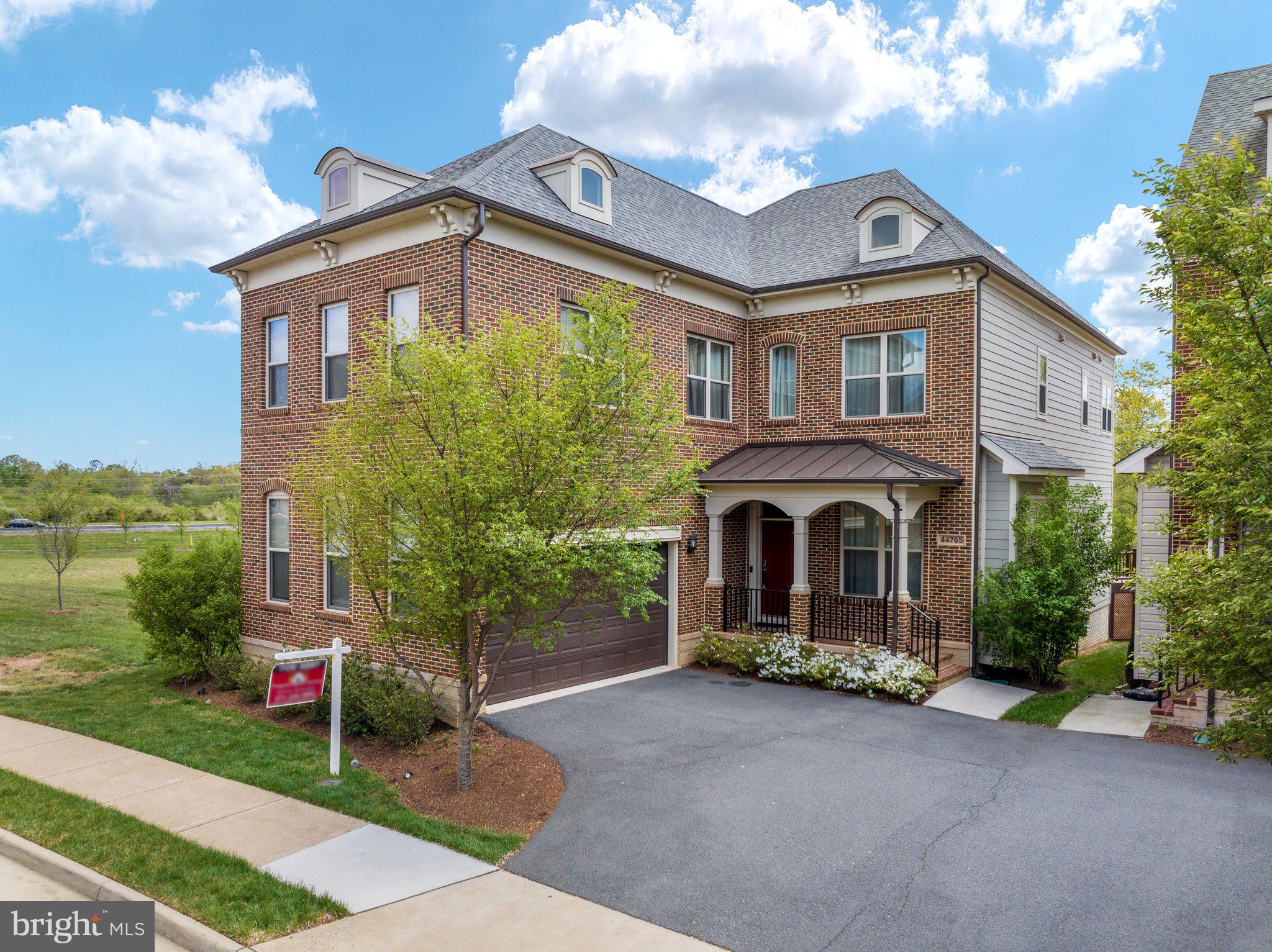 ONE LOUDOUN LAND BAY B - Residential Lease
