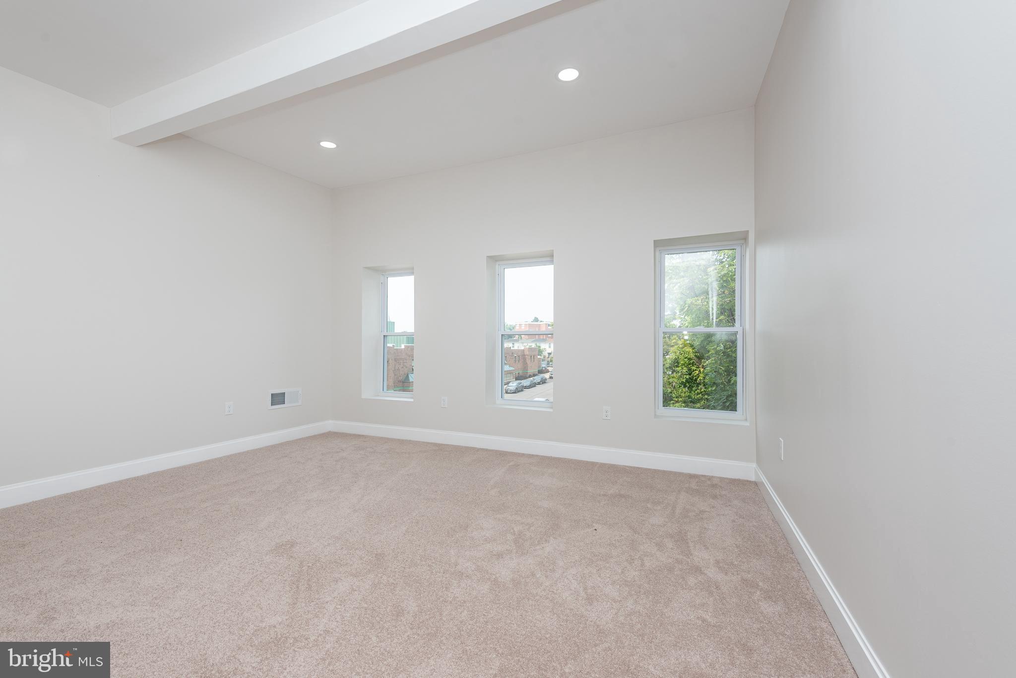 FRANKLIN SQUARE HISTORIC DISTRICT - Residential