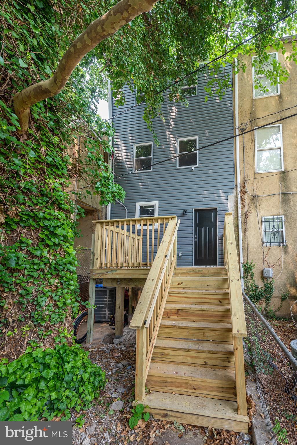 FRANKLIN SQUARE HISTORIC DISTRICT - Residential