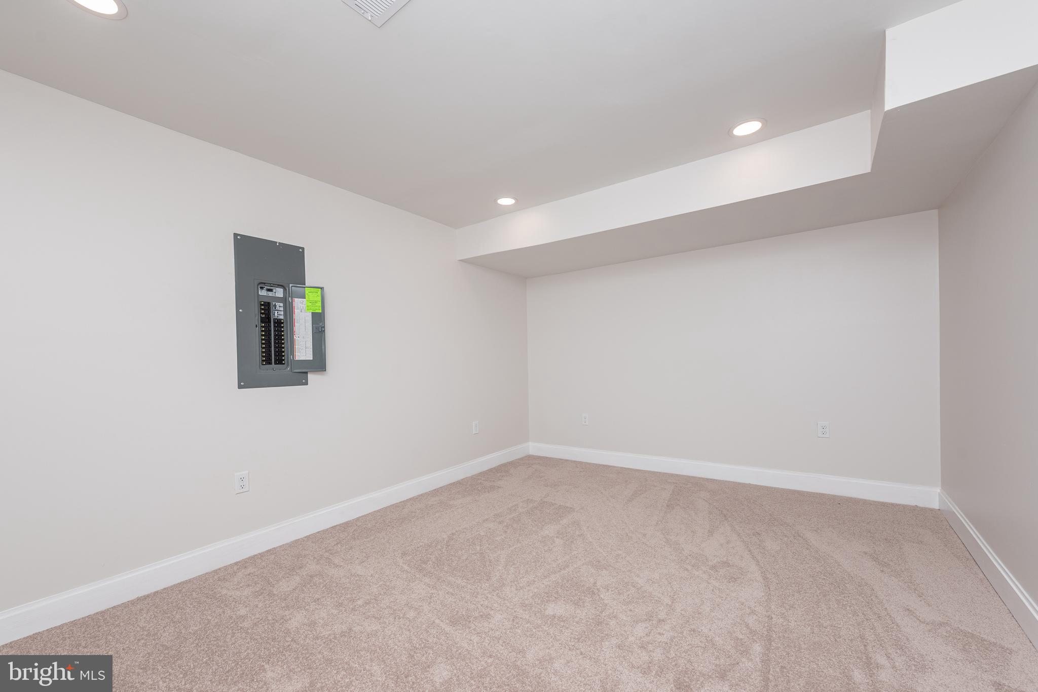 FRANKLIN SQUARE HISTORIC DISTRICT - Residential