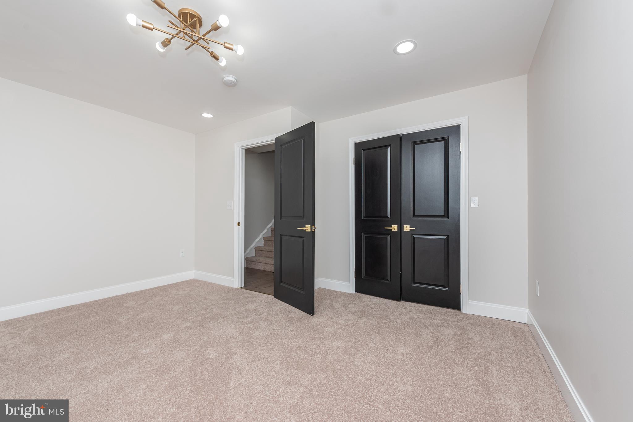 FRANKLIN SQUARE HISTORIC DISTRICT - Residential