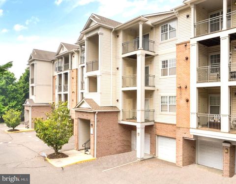 12124 GARDEN RIDGE LANE 301 FAIRFAX VA 22030