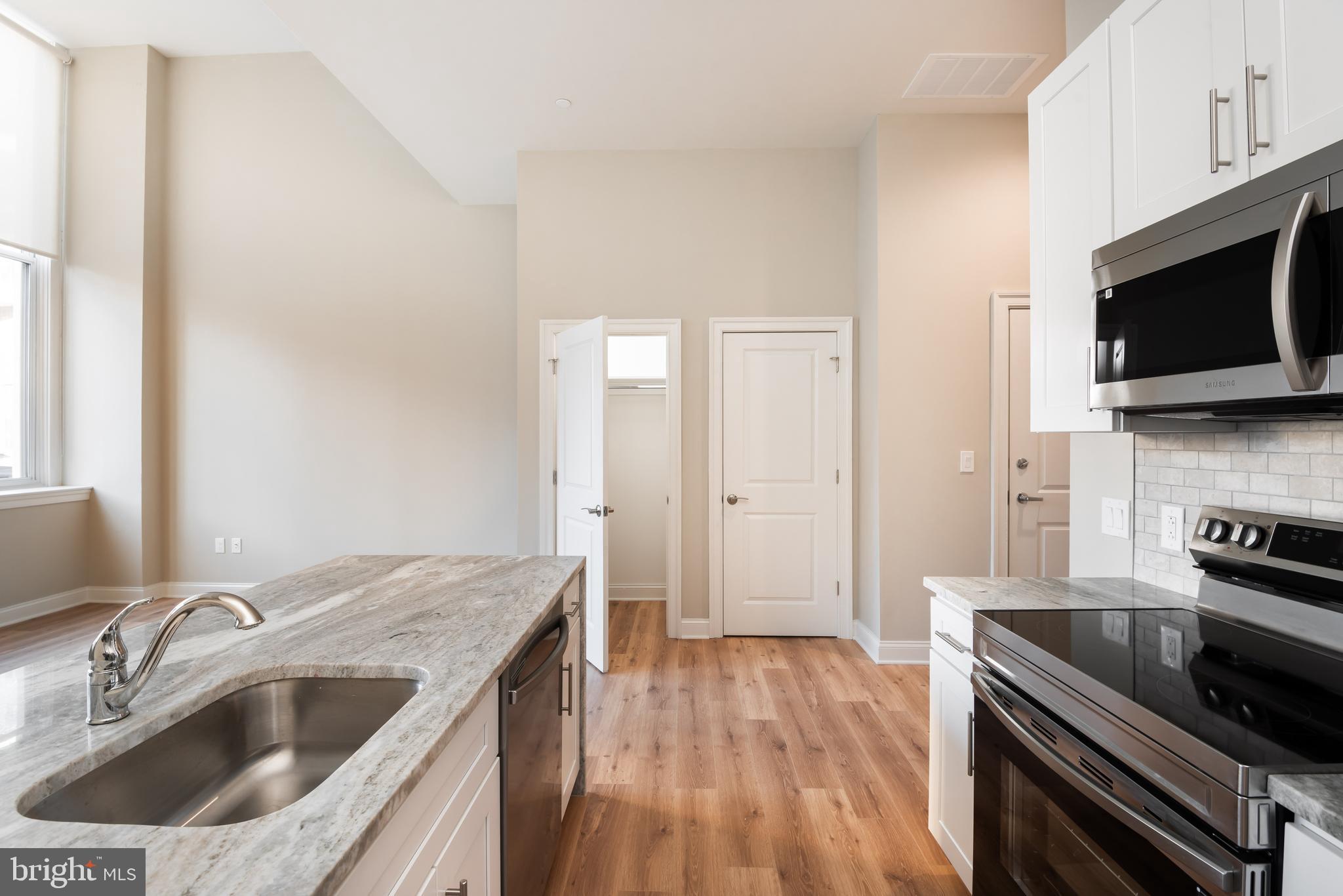 2121 MARKET STREET 41 104