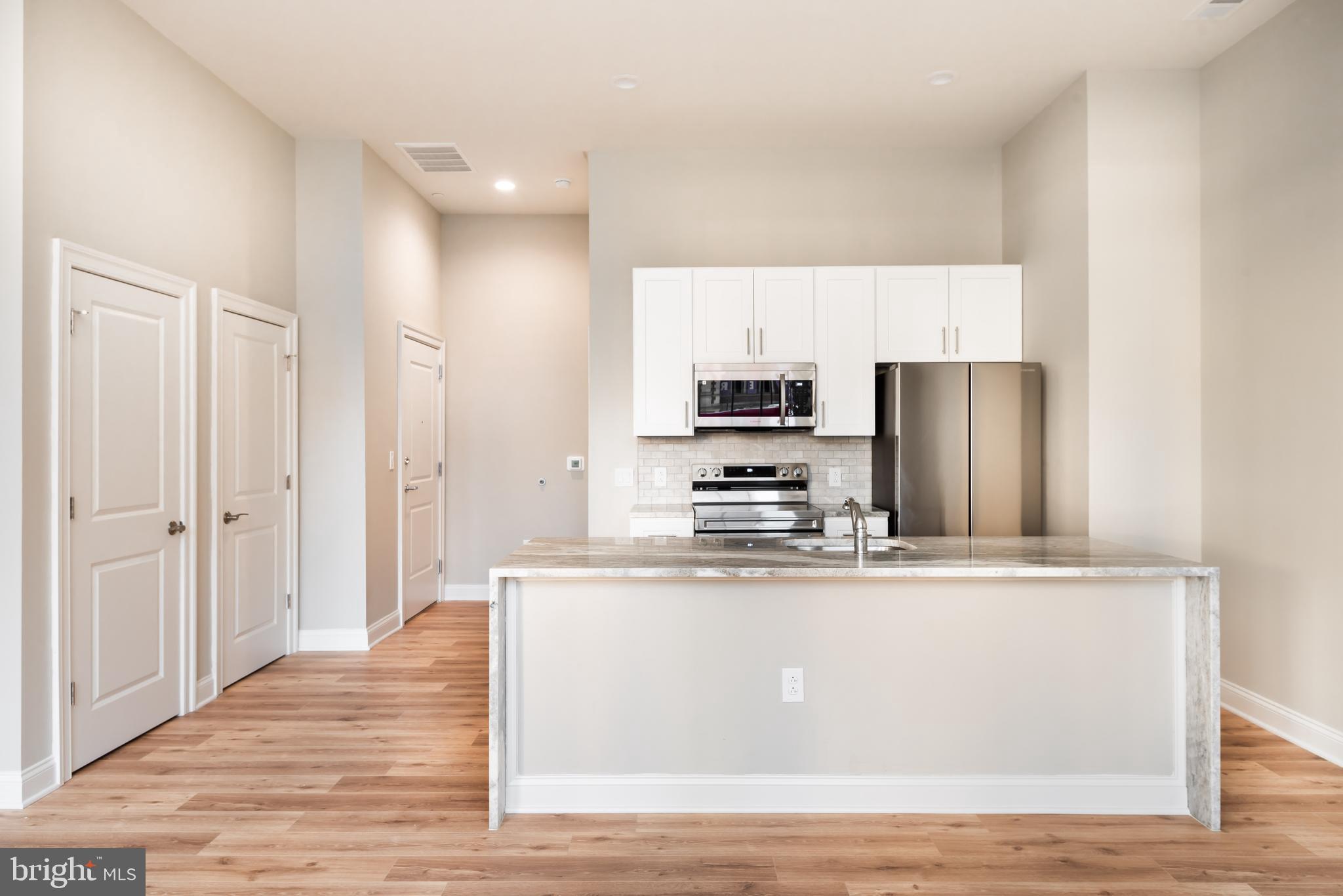 2121 MARKET STREET 41 104