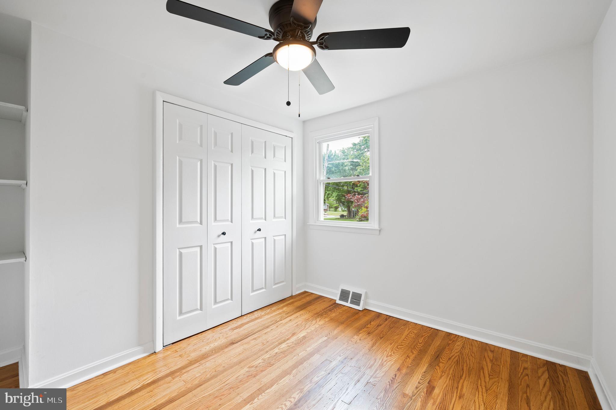 TWIN OAKS - Residential