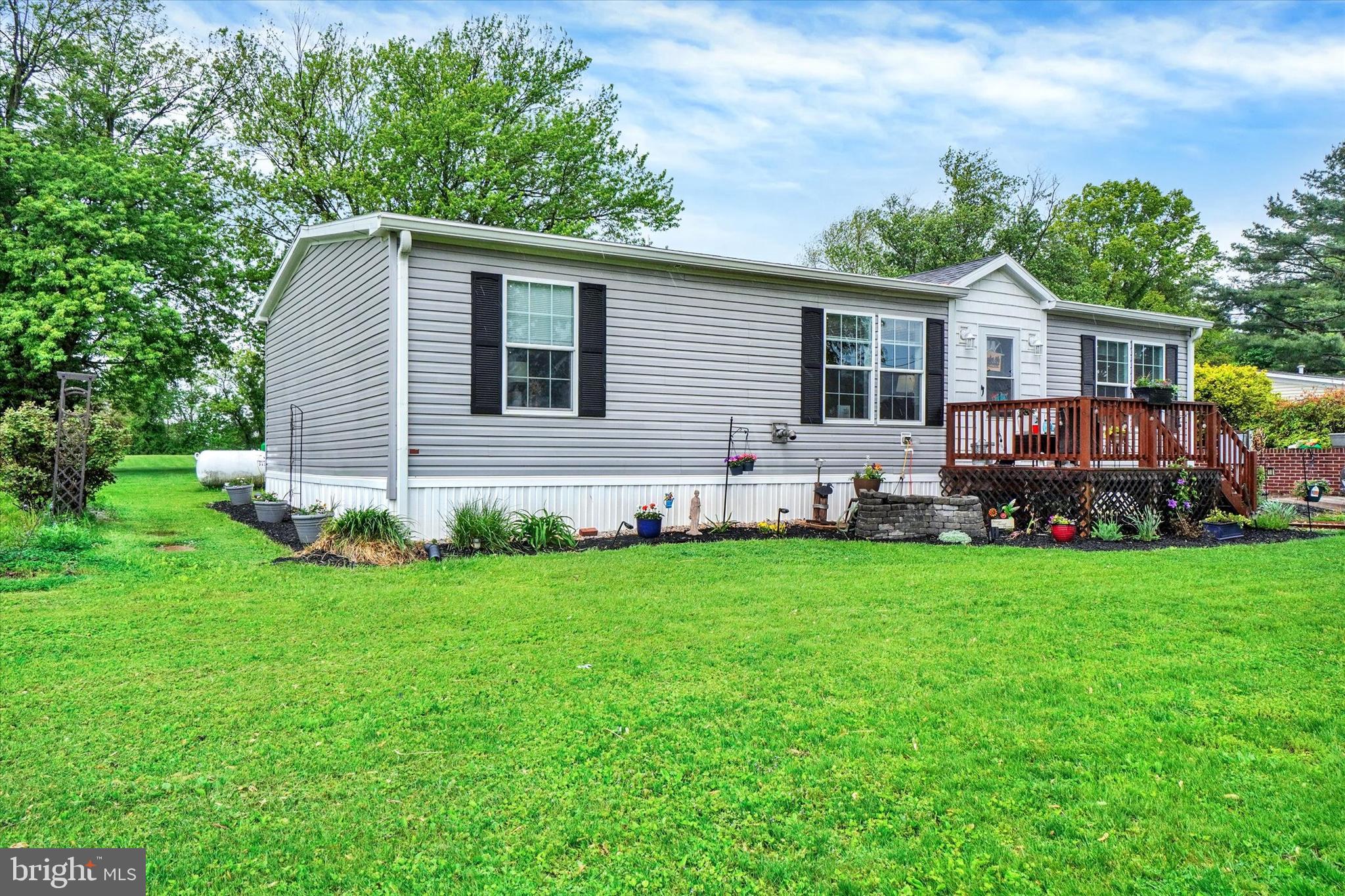 ABBOTTSTOWN - Residential