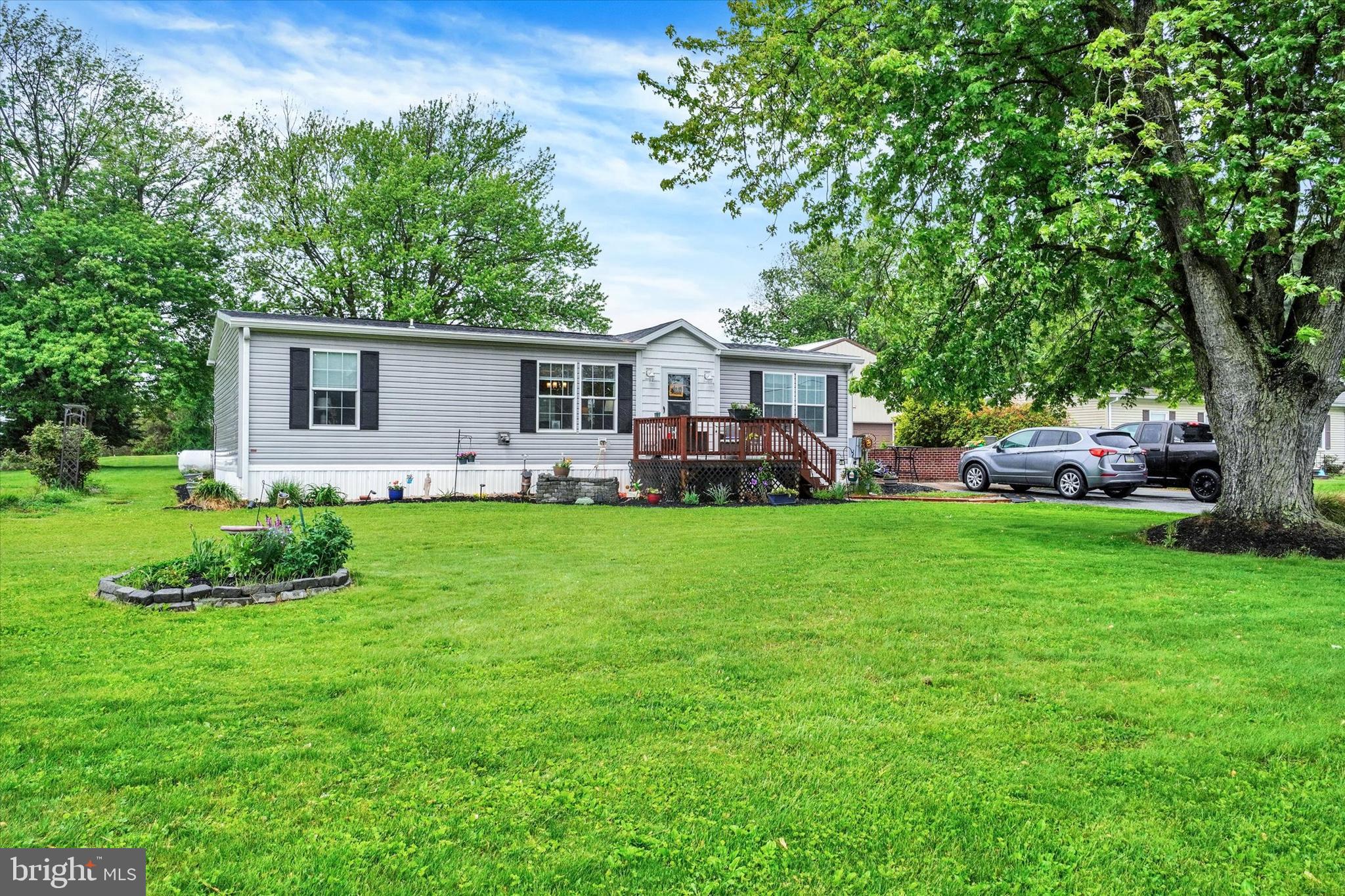 ABBOTTSTOWN - Residential