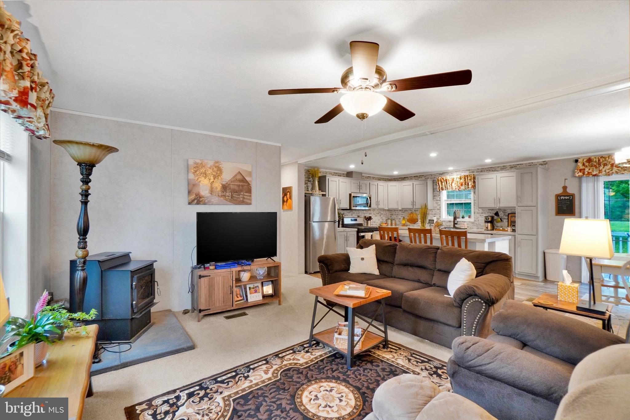 ABBOTTSTOWN - Residential