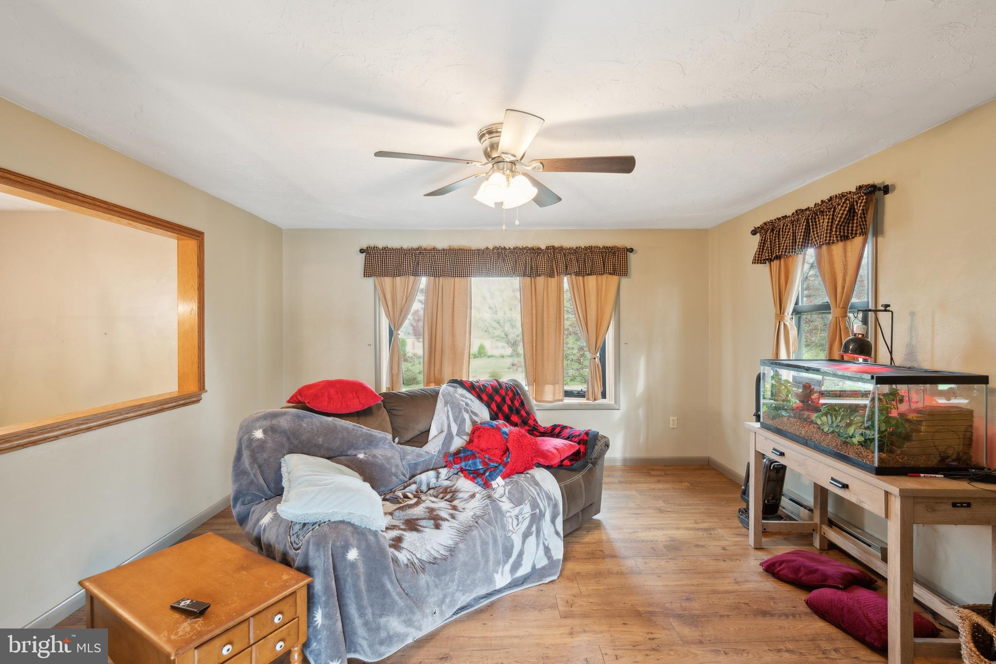 PIGEON HILLS - Residential