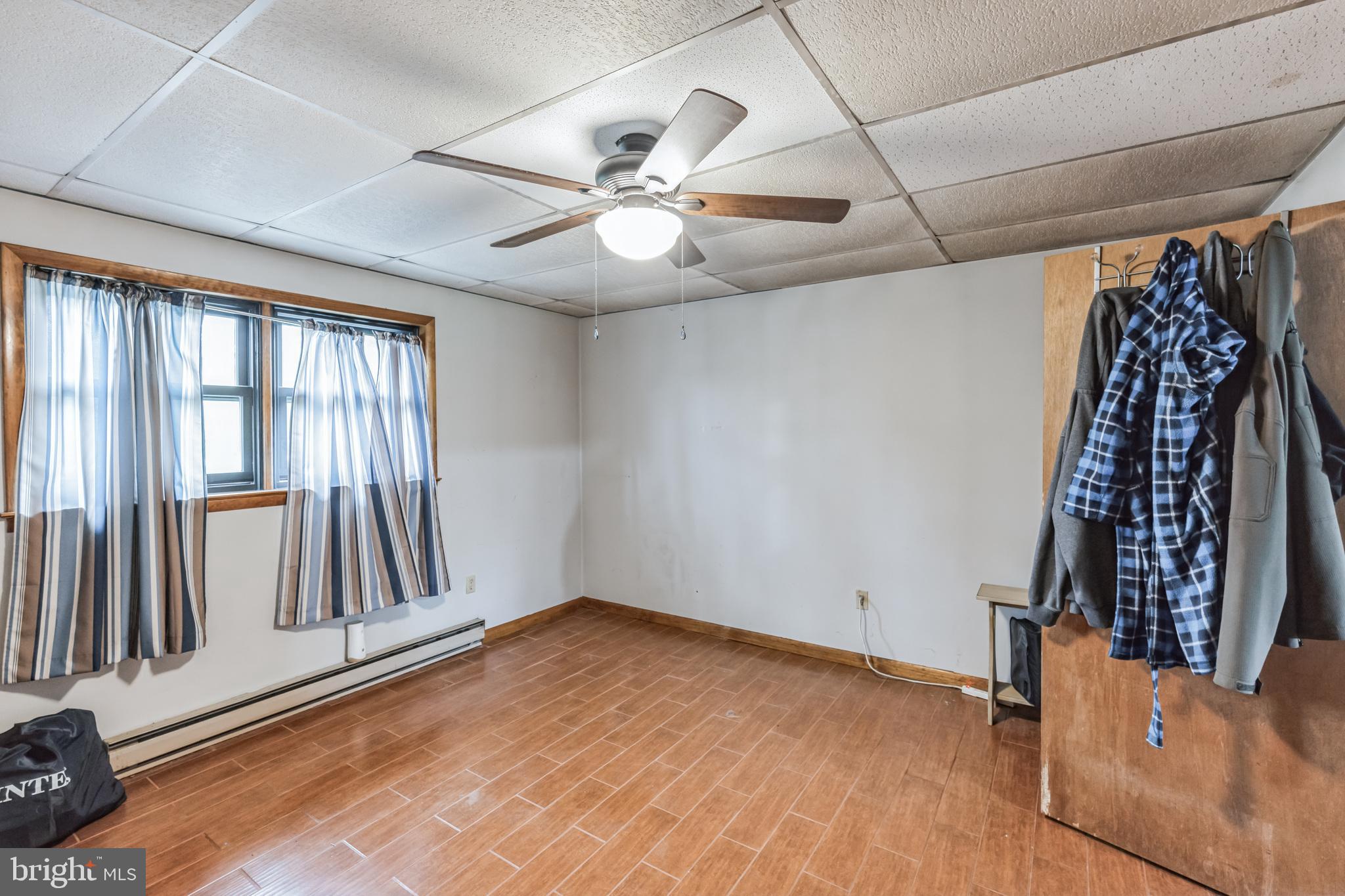 PIGEON HILLS - Residential