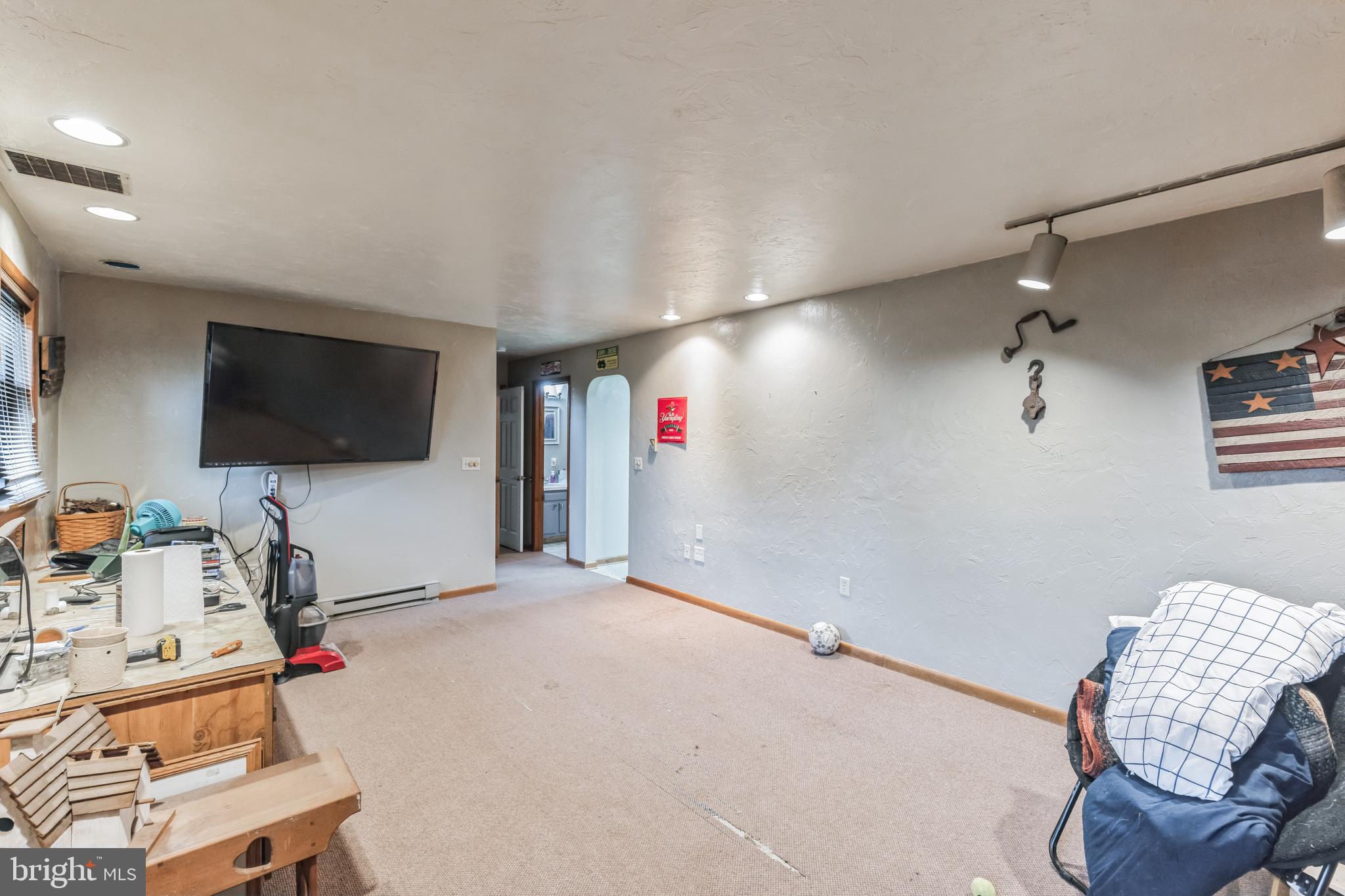 PIGEON HILLS - Residential